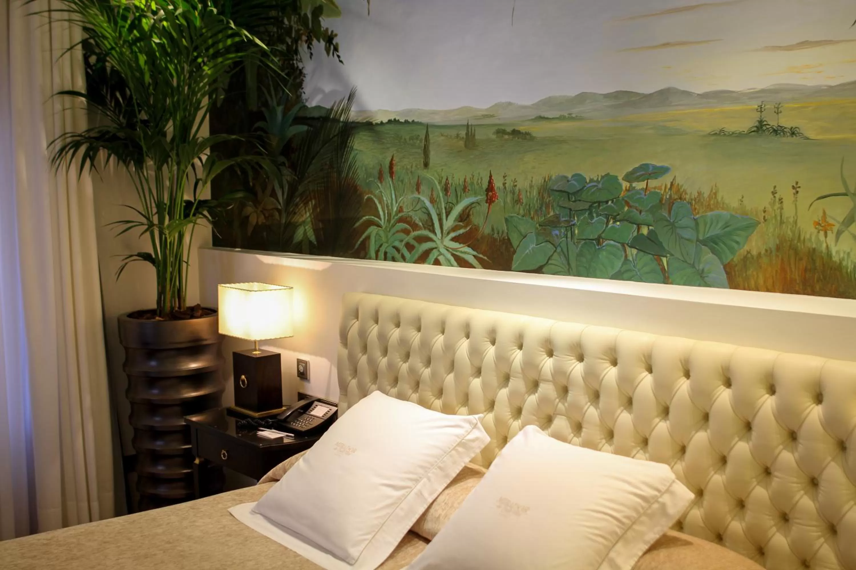 Bed in Mirador de Dalt Vila-Relais & Chateaux