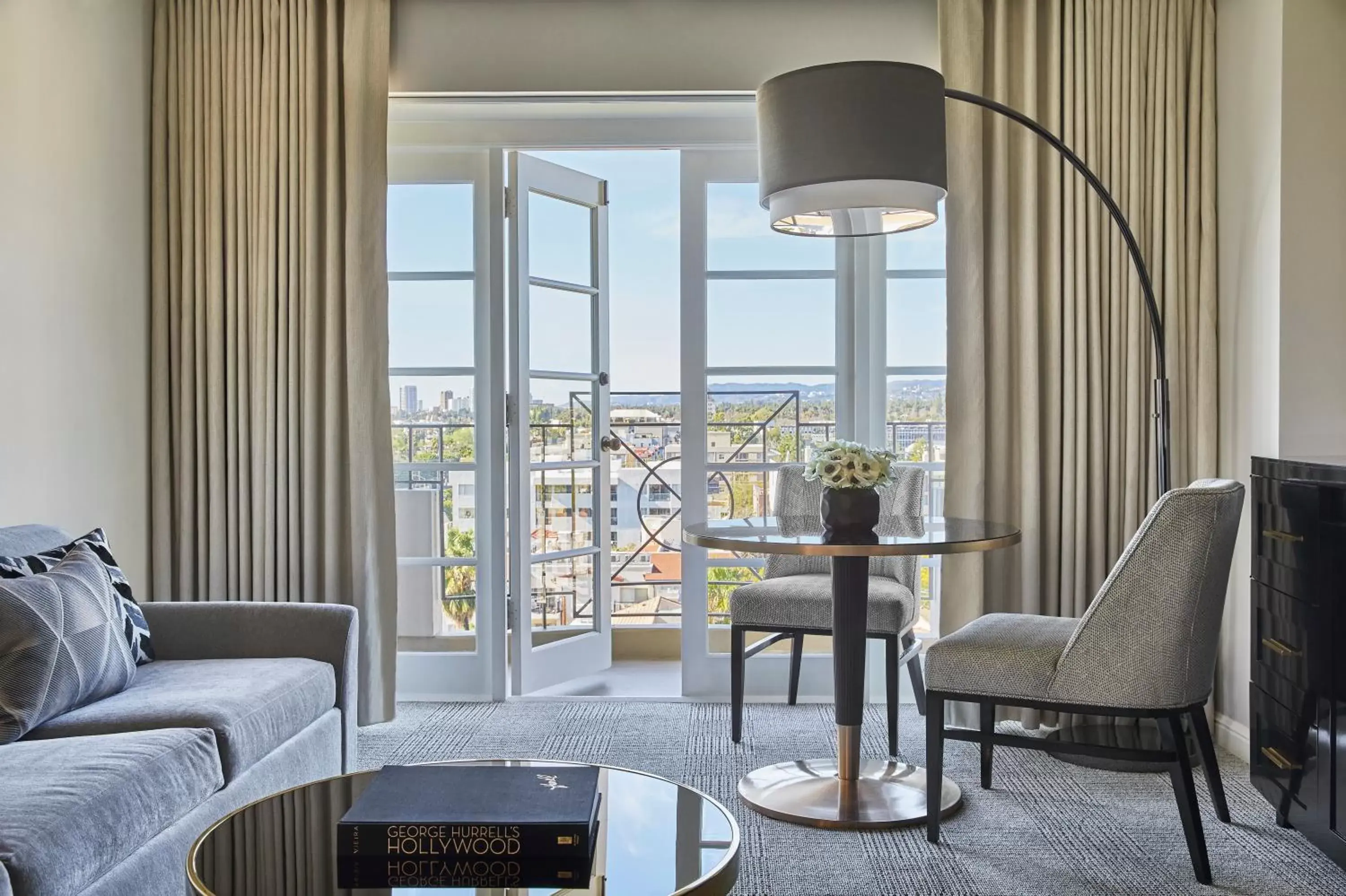 Living room in Four Seasons Hotel Los Angeles at Beverly Hills Living room in Four Seasons Hotel Los Angeles at Beverly Hills