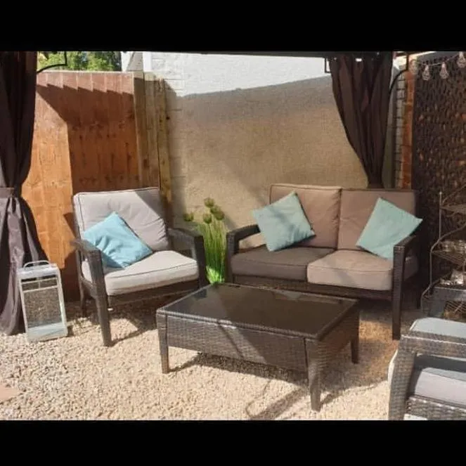 Seating area in Little Lodge B&B Lutterworth