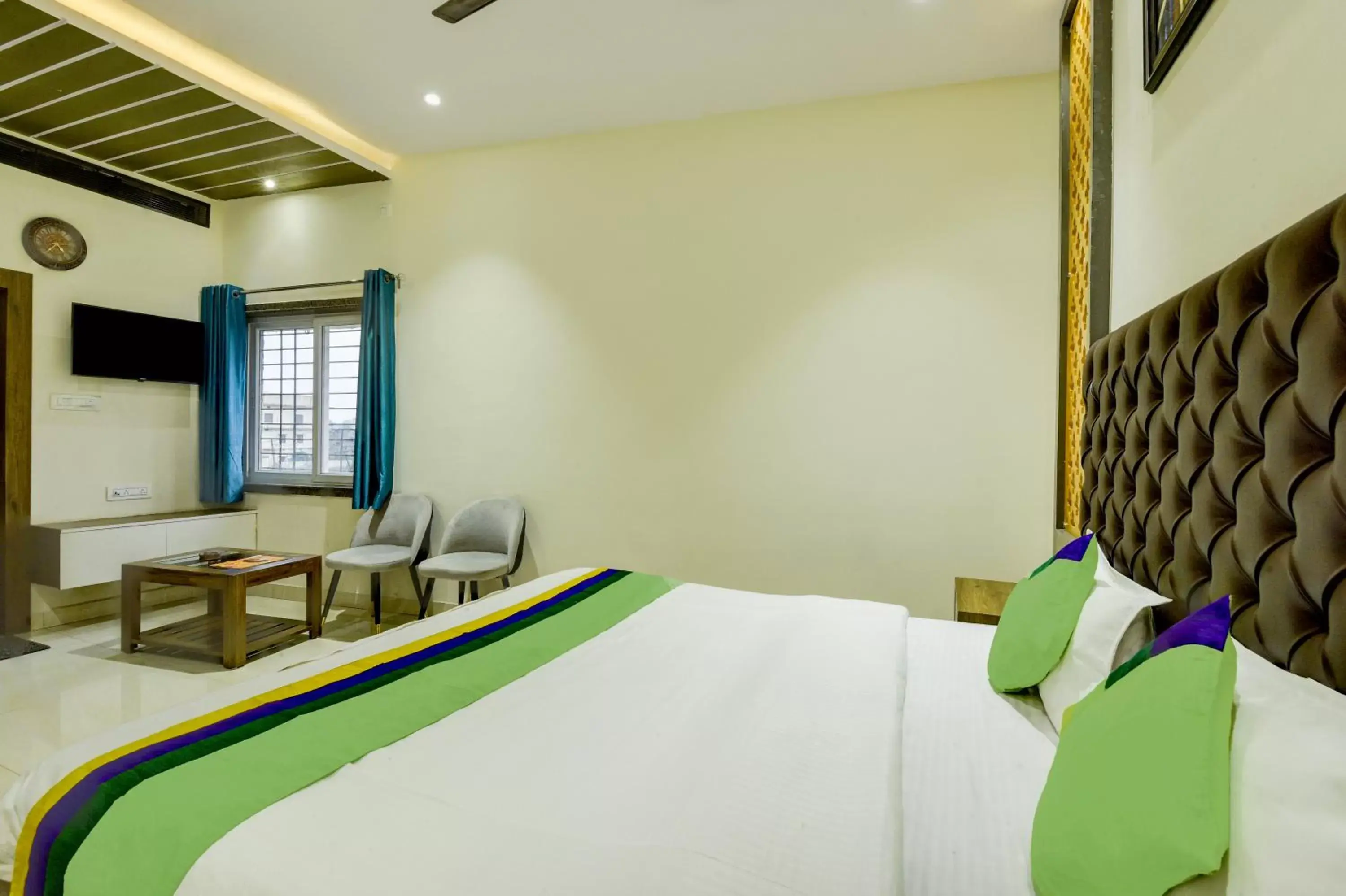 Bedroom, Bed in Treebo Winsome Banquet And Resort Bedroom, Bed in Treebo Winsome Banquet And Resort