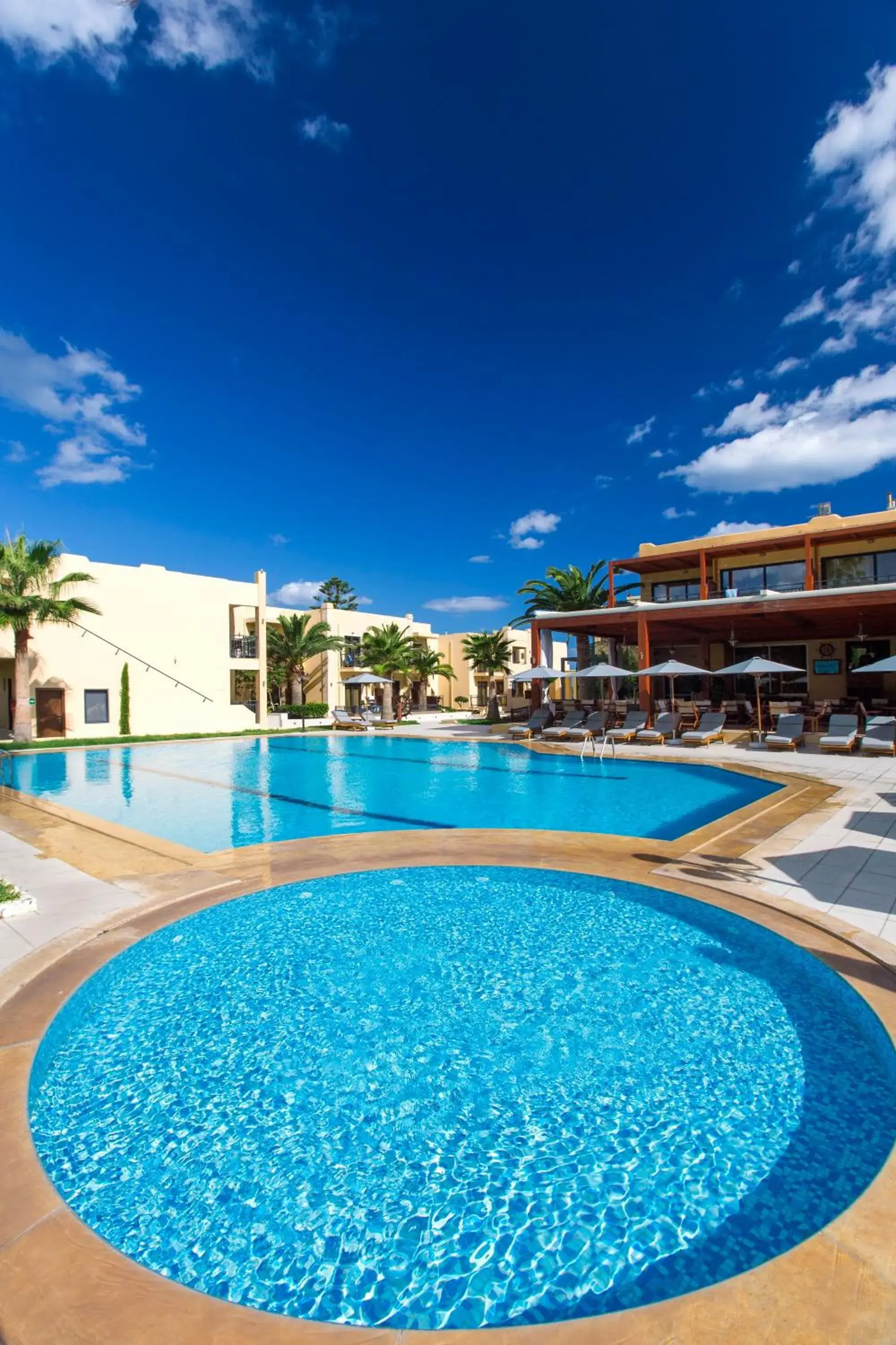Swimming Pool in Atlantis Beach Hotel