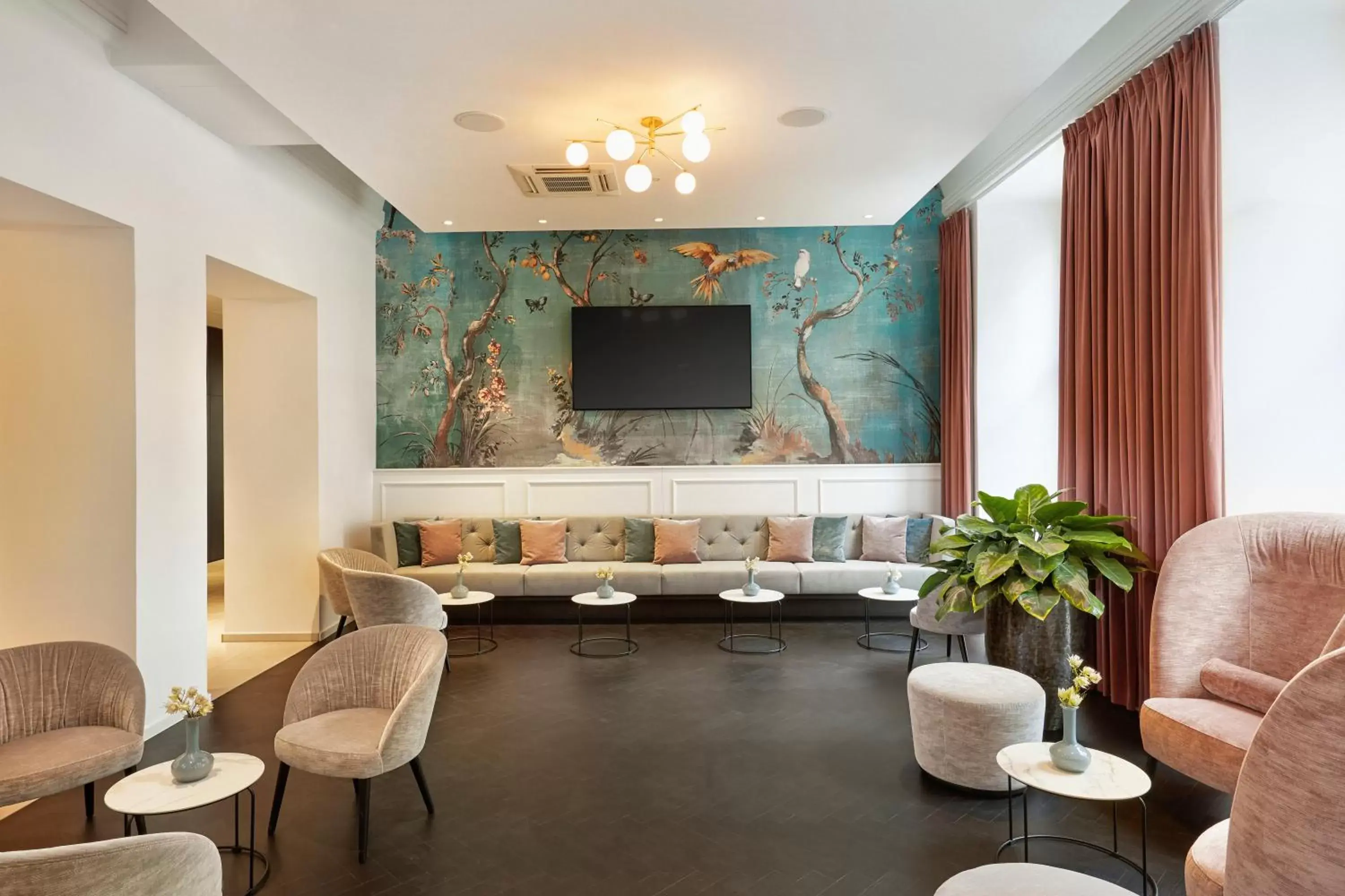 Lobby or reception in HYPERION Hotel Salzburg Lobby or reception in HYPERION Hotel Salzburg