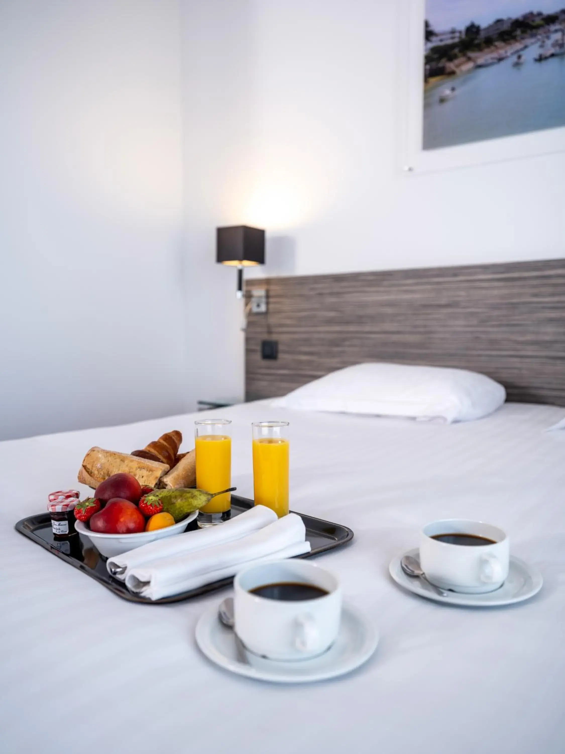 Breakfast, Bed in Golden Tulip La Baule