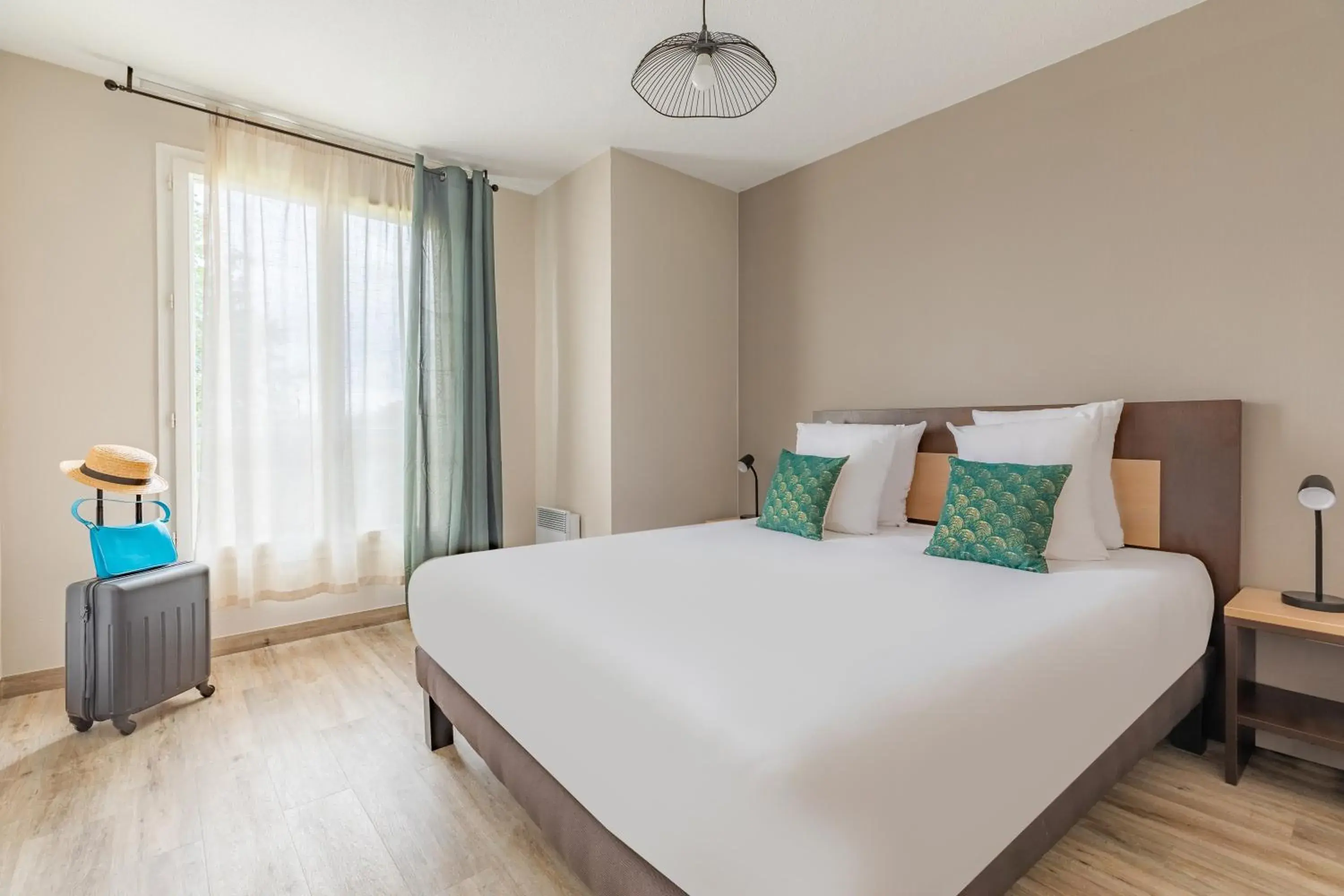 Two-Bedroom Apartment in Appart'City Classic Toulouse Colomiers Two-Bedroom Apartment in Appart'City Classic Toulouse Colomiers