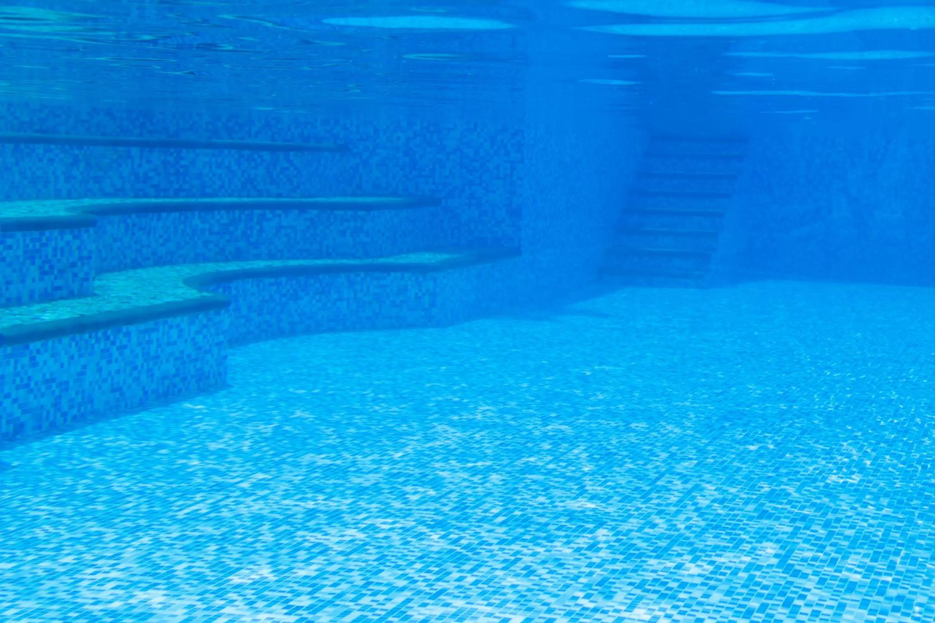 Swimming pool in Hotel Safari Gate