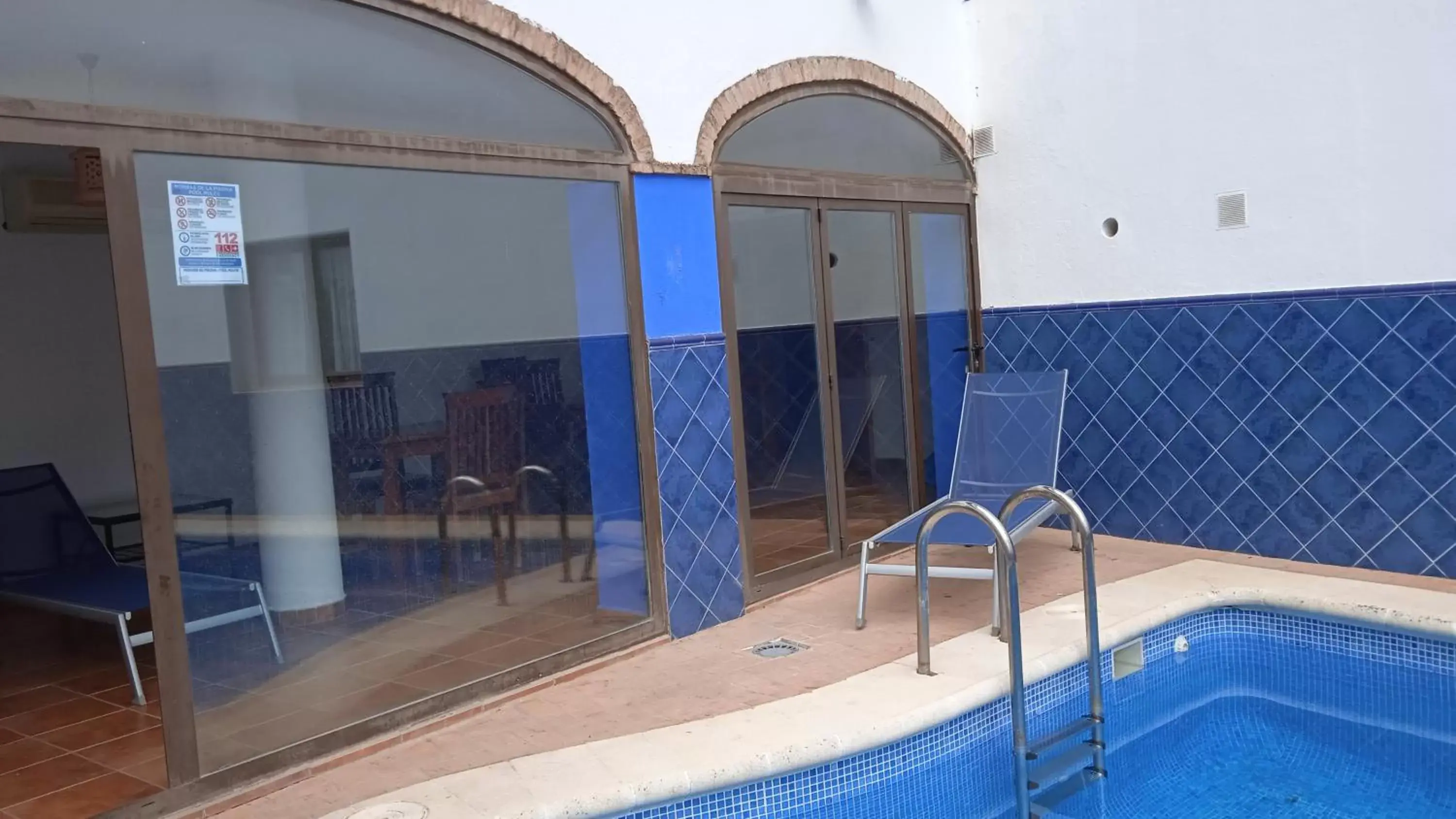 Solarium, Swimming Pool in Hotel Rural La Posada de las Cigüeñas
