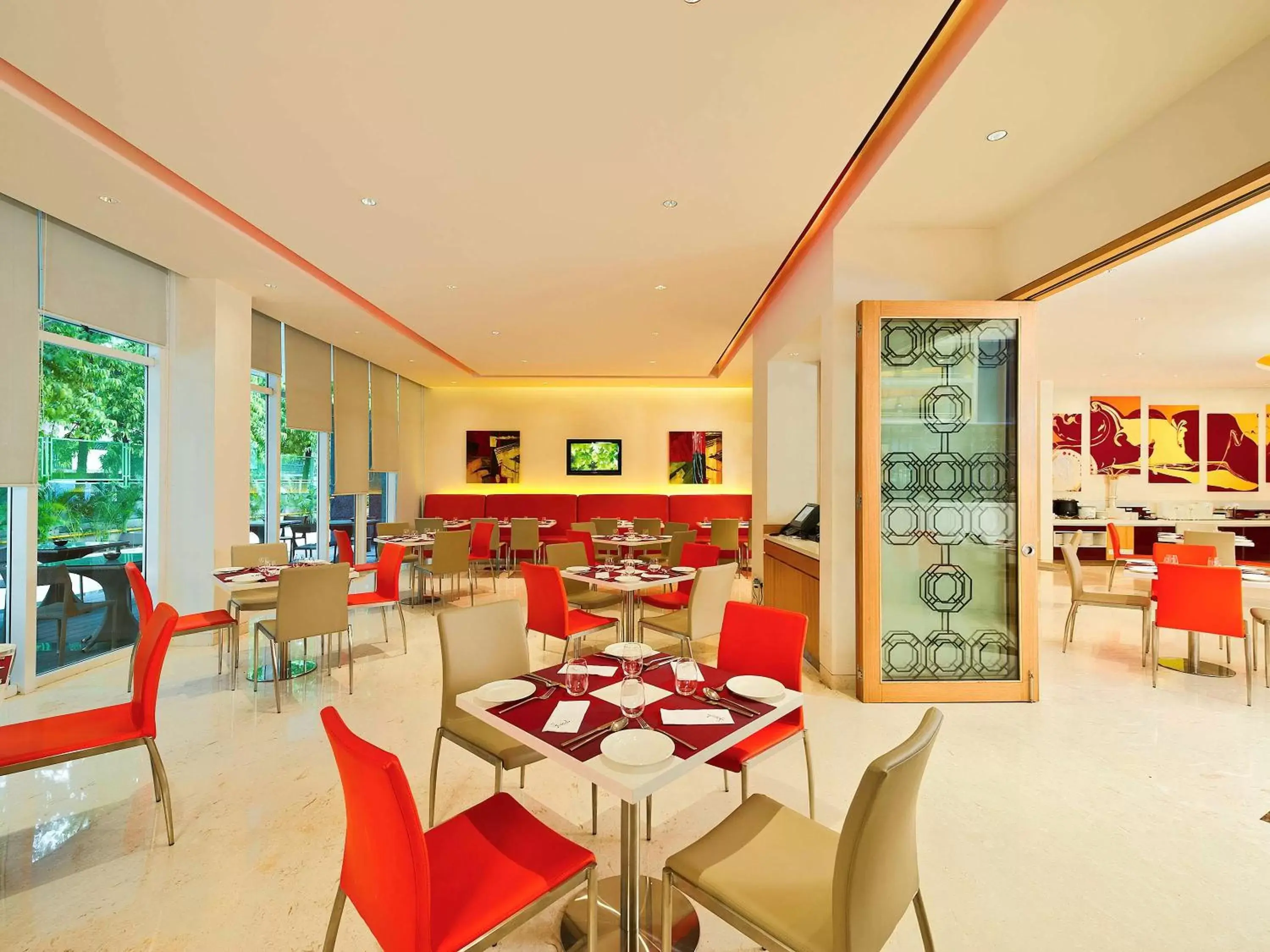 Restaurant/Places to Eat in ibis Navi Mumbai - An Accor Brand