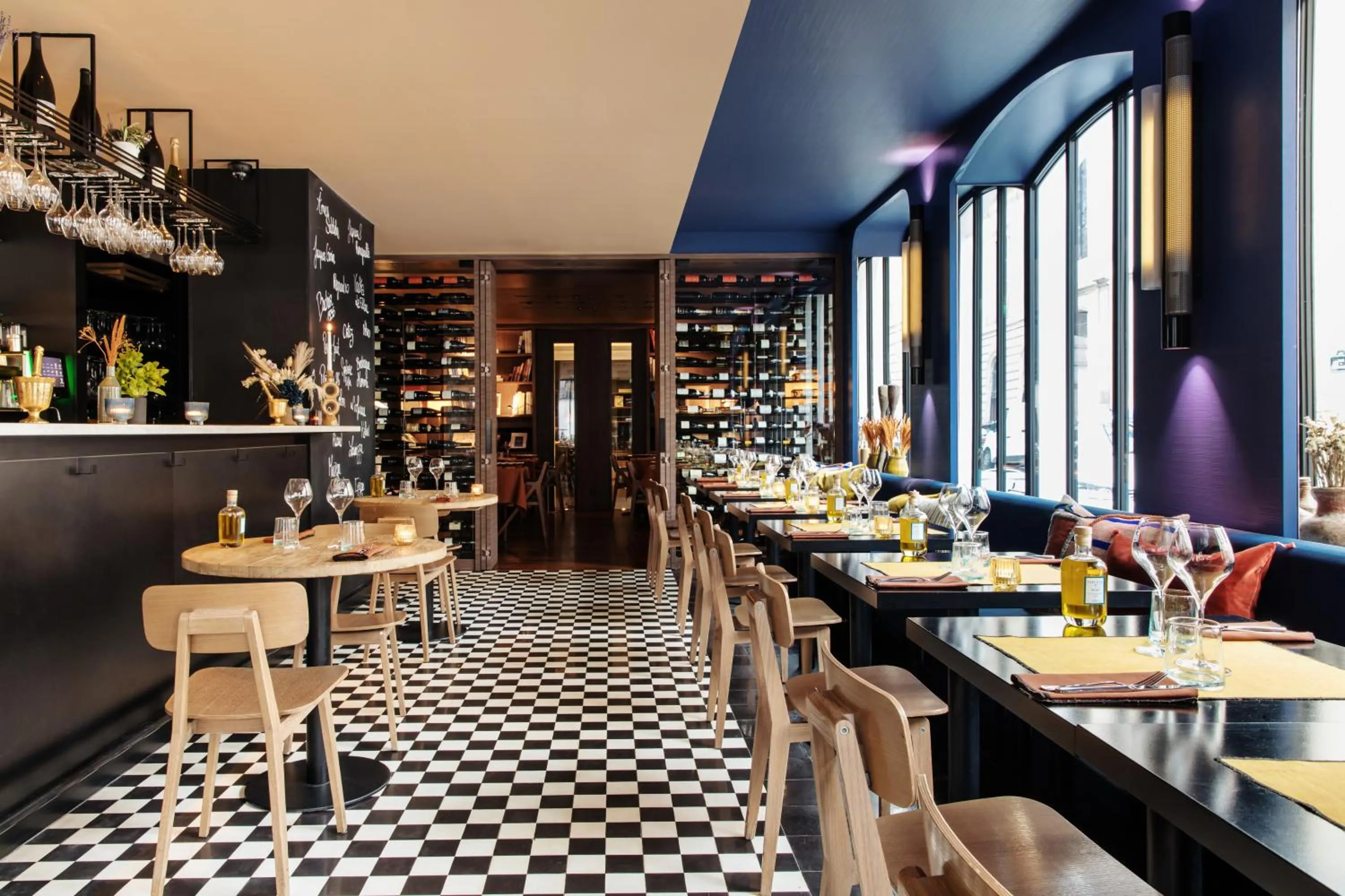 Restaurant/places to eat in Hotel de Nell