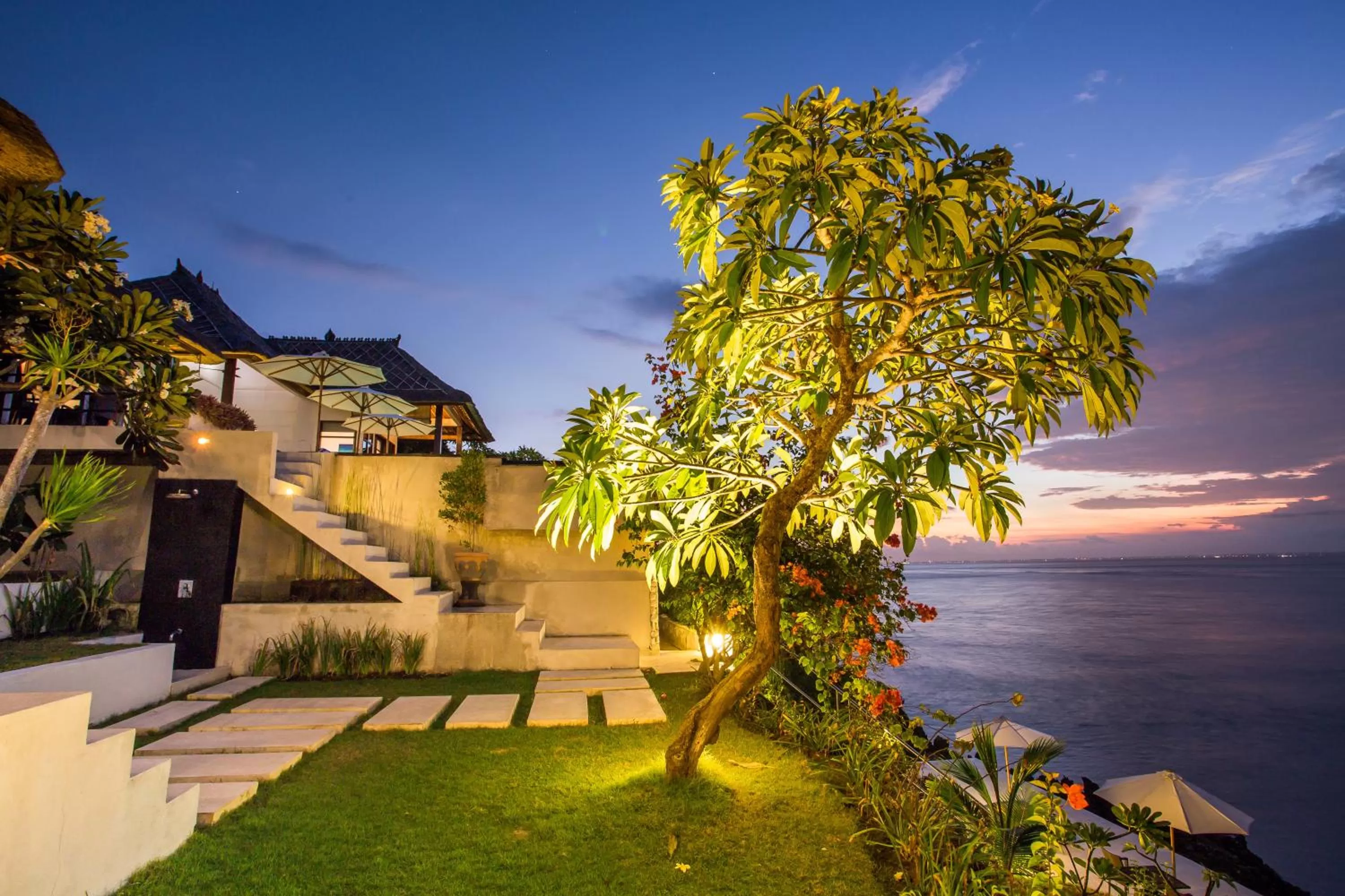 Garden view in The Point Resort Lembongan