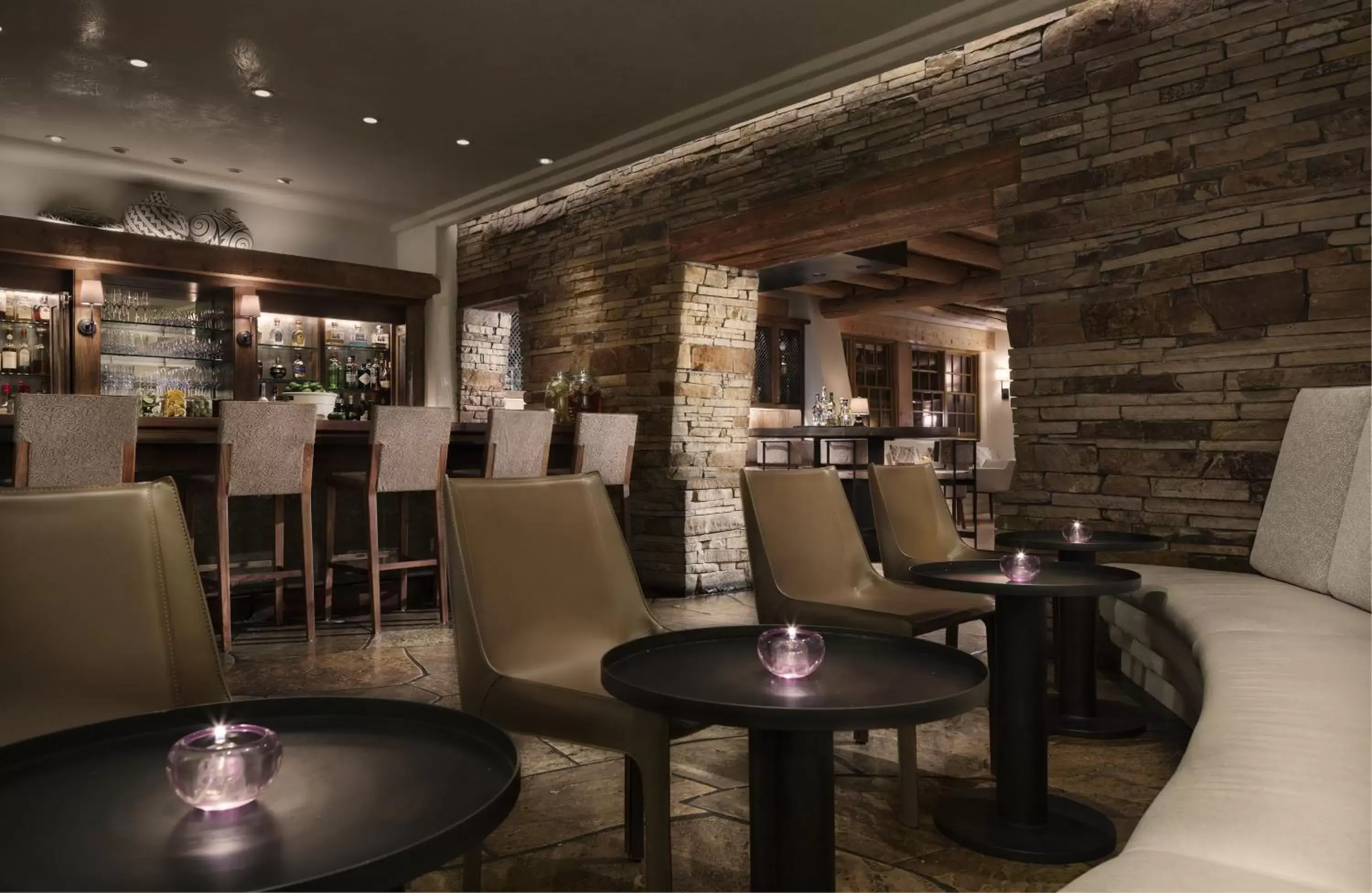 Lounge or bar, Lounge/Bar in Rosewood Inn of the Anasazi