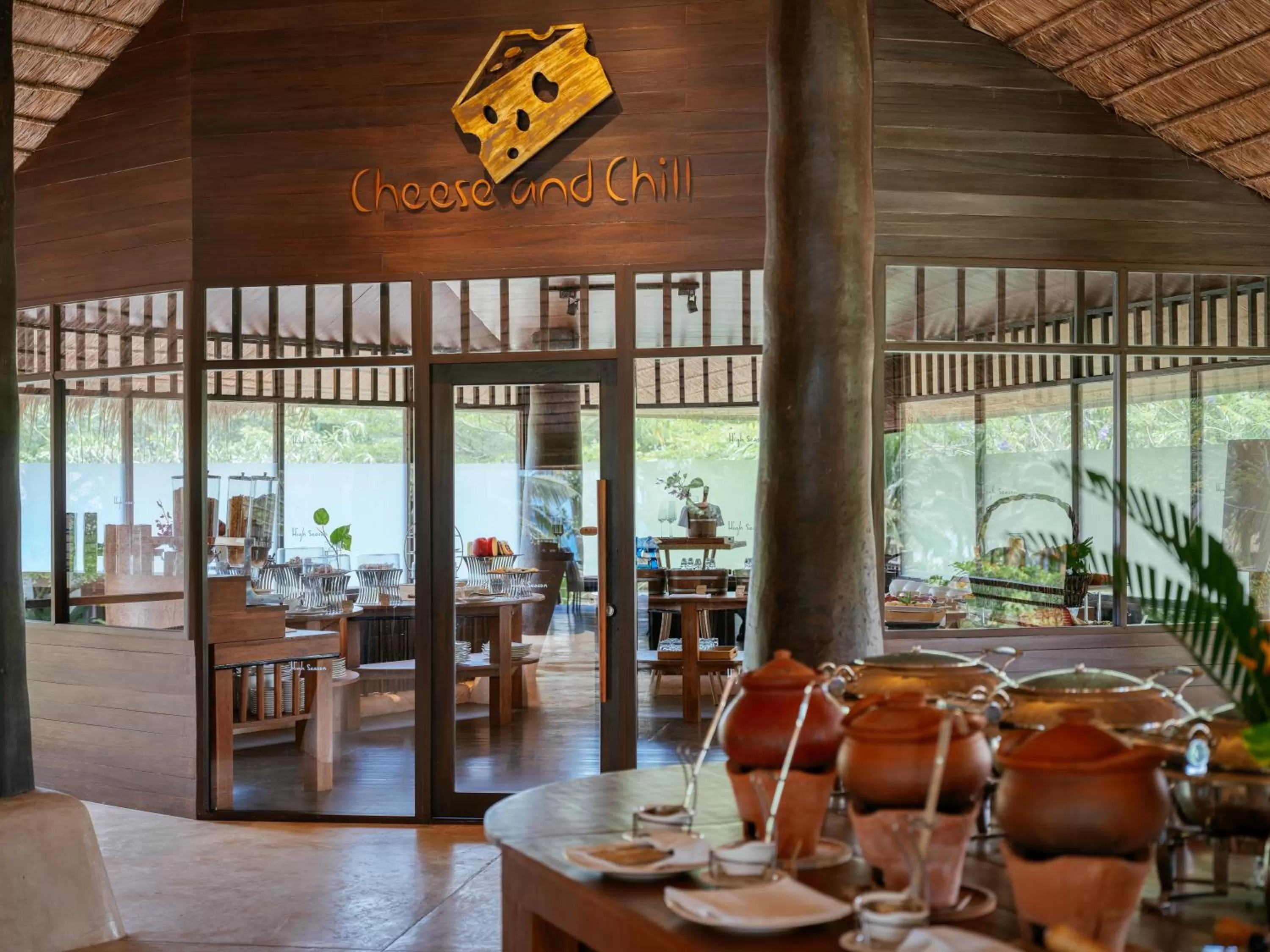 Restaurant/places to eat in High Season Pool Villa & Spa