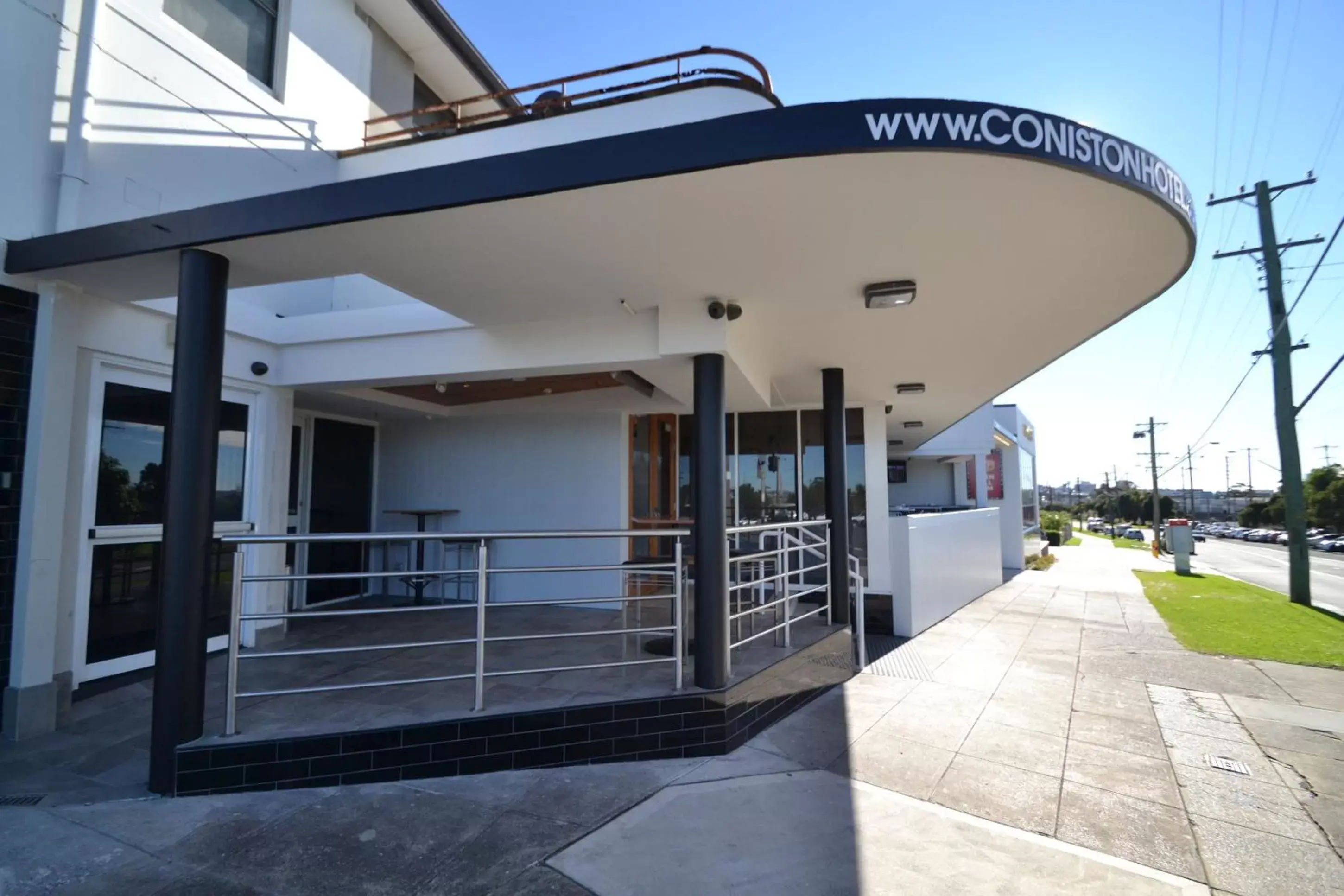 Property building in Coniston Hotel Wollongong