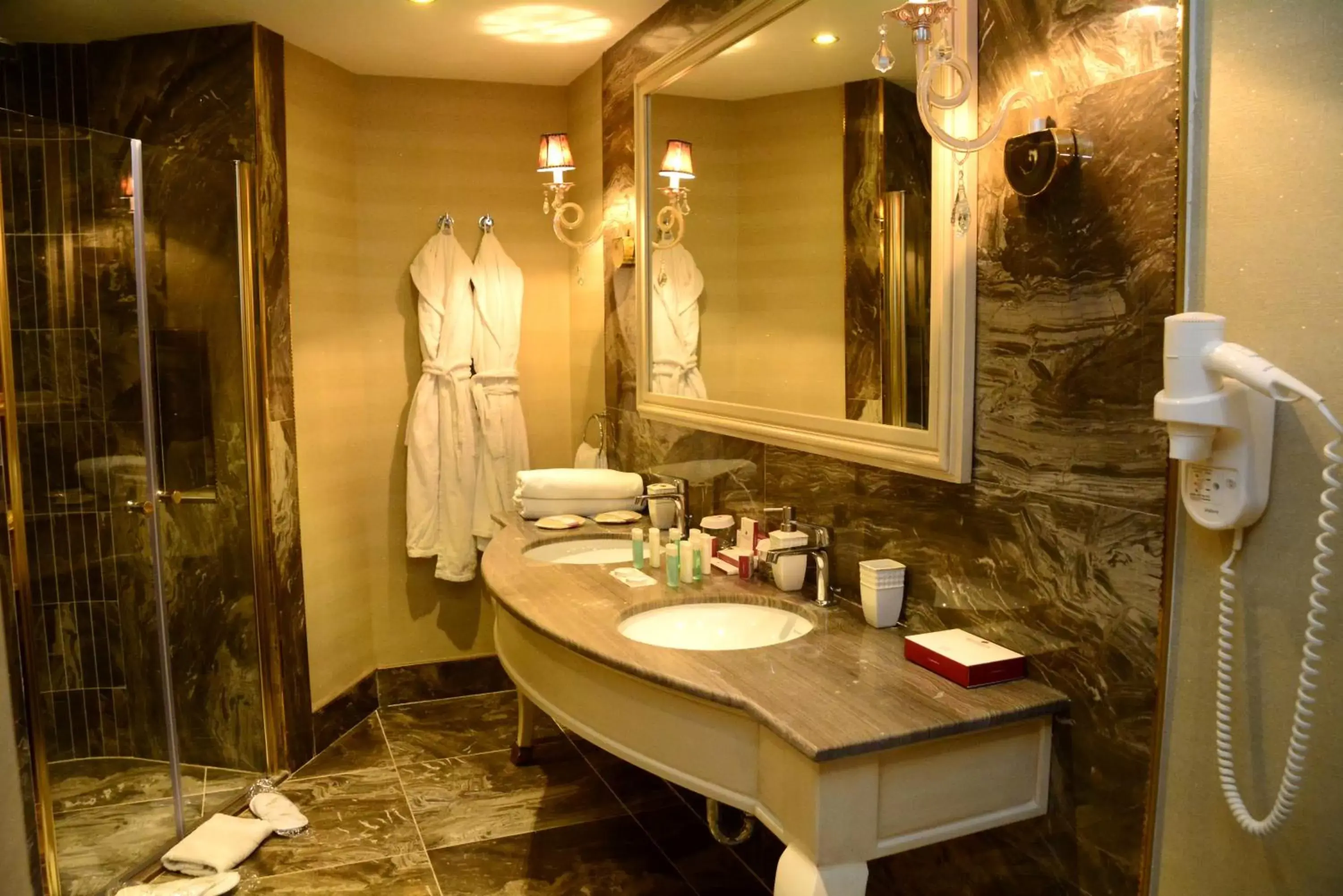 Executive Room in Royal Teos Thermal Resort Clinic & Spa - Halal Hotel Executive Room in Royal Teos Thermal Resort Clinic & Spa - Halal Hotel