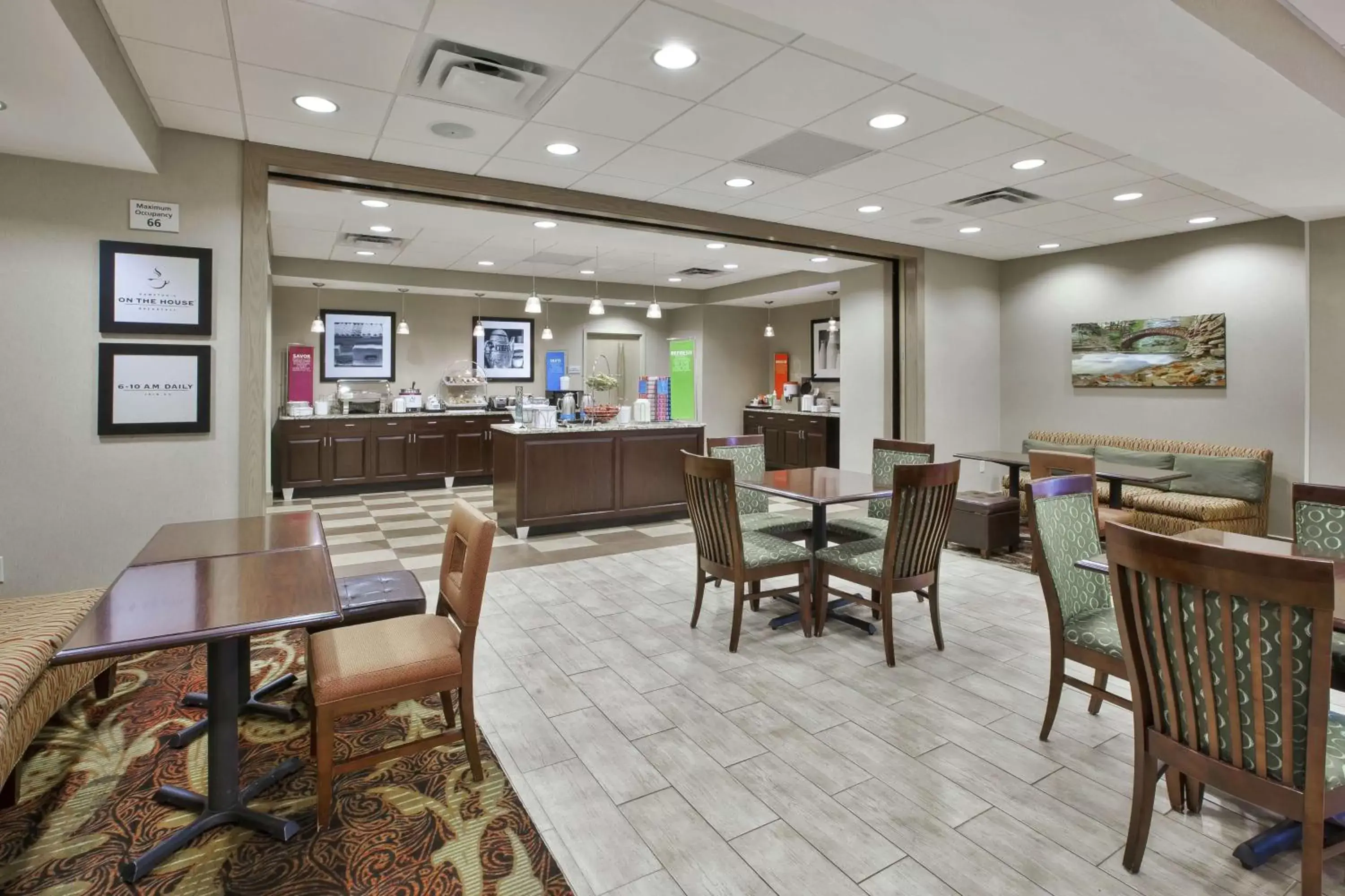 Dining area, Restaurant/Places to Eat in Hampton Inn Brockport