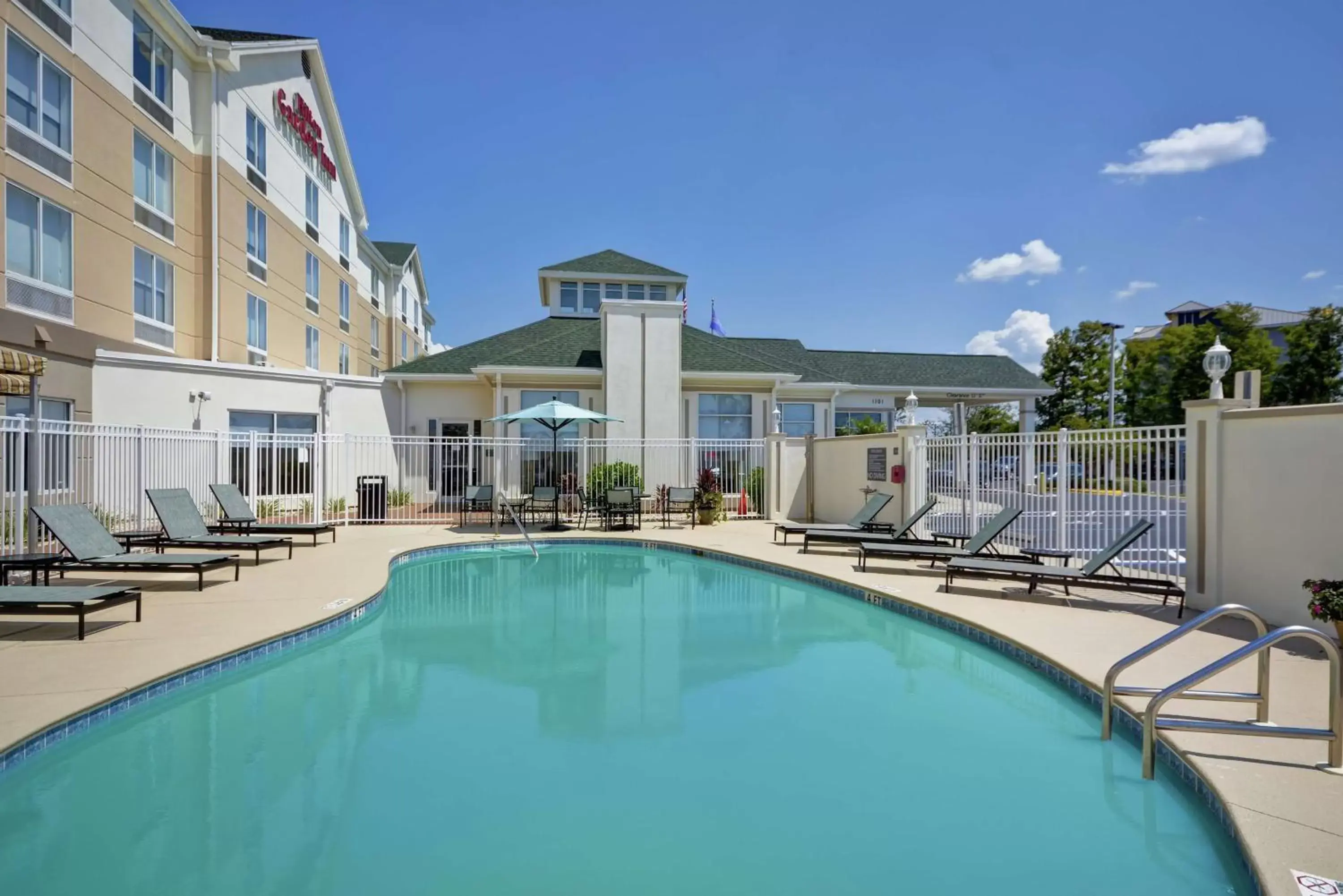 Pool view, Swimming Pool in Hilton Garden Inn Panama City