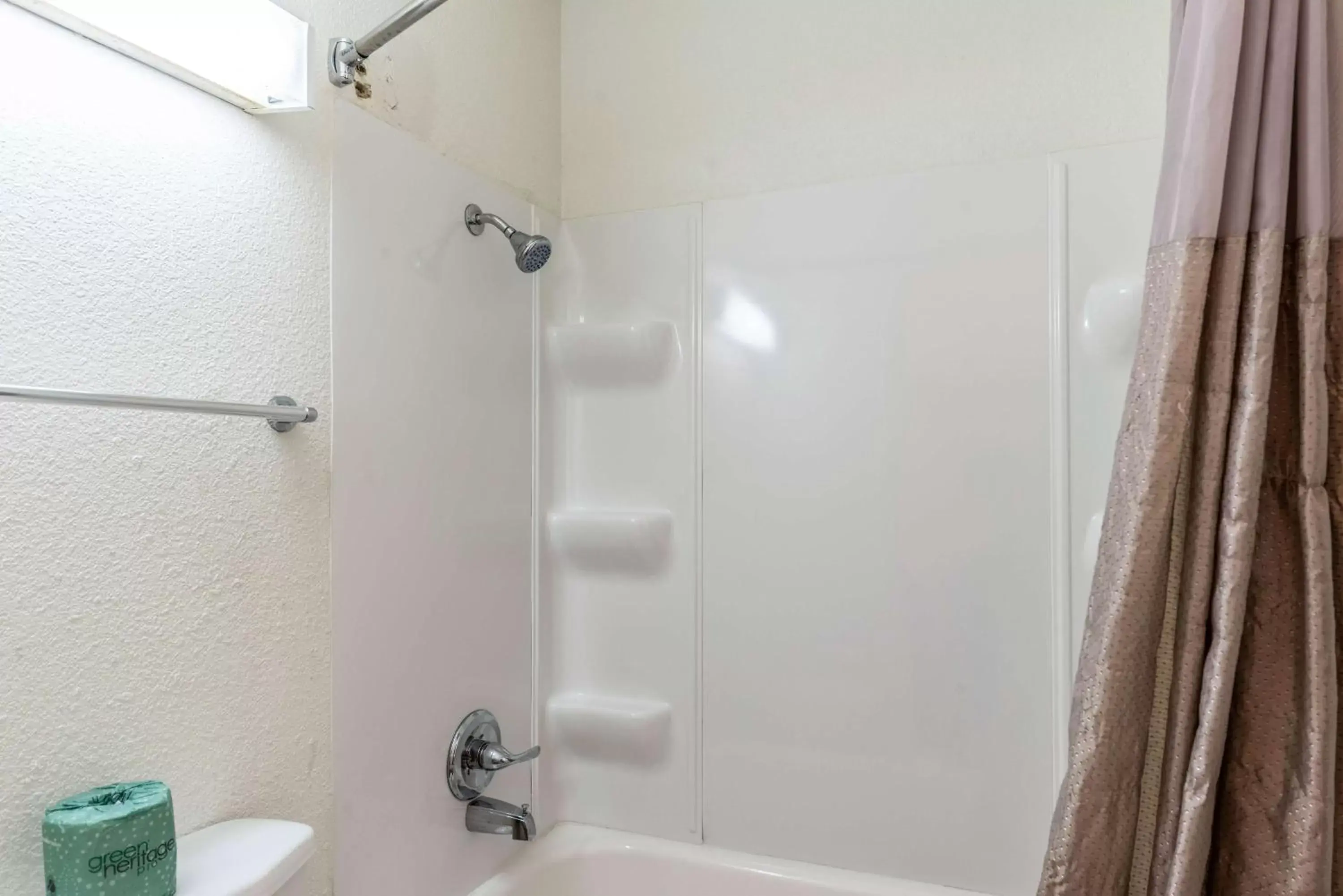 Shower, Bathroom in Motel 6-North Richland Hills, TX
