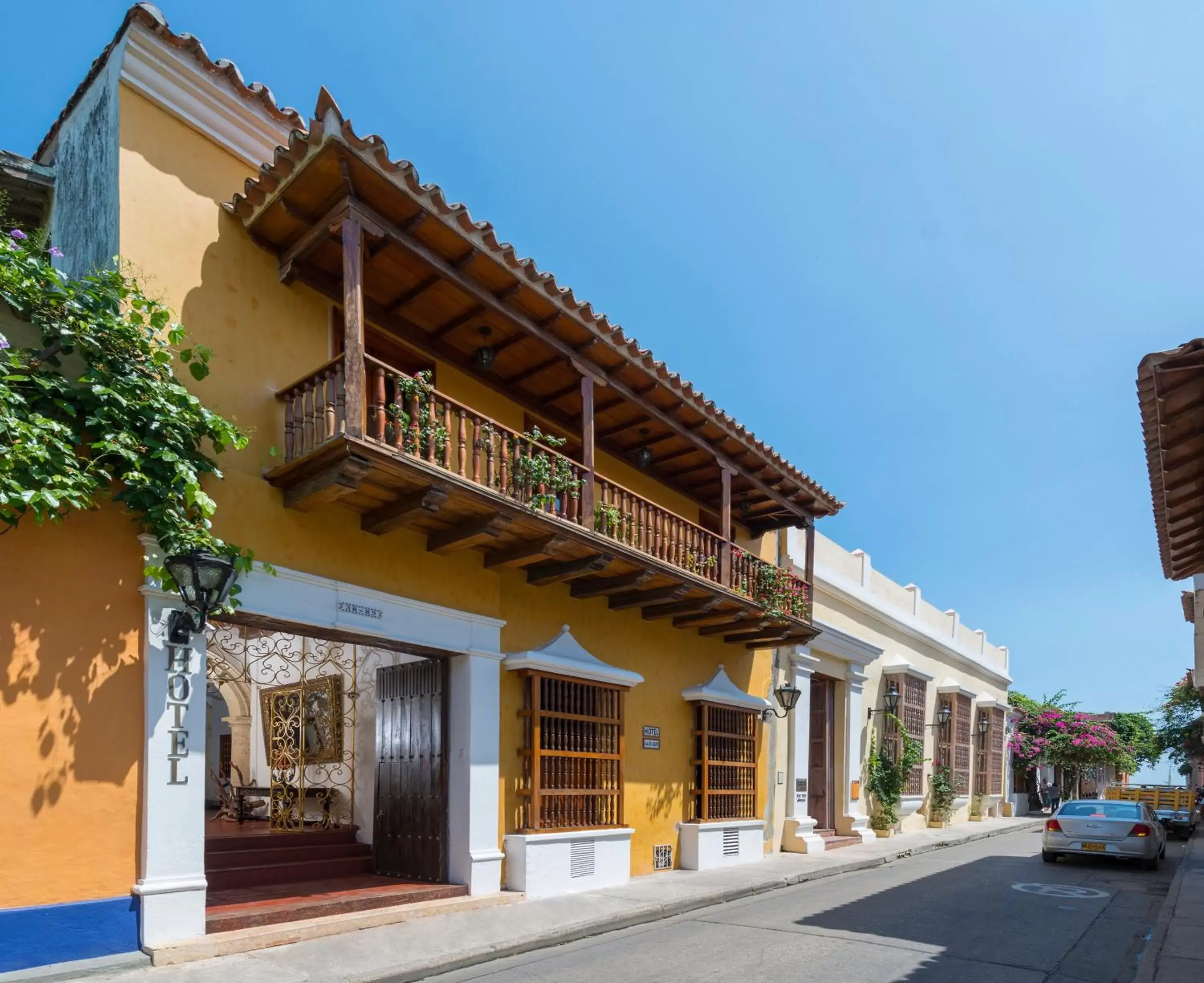 Property building in Casa Del Curato