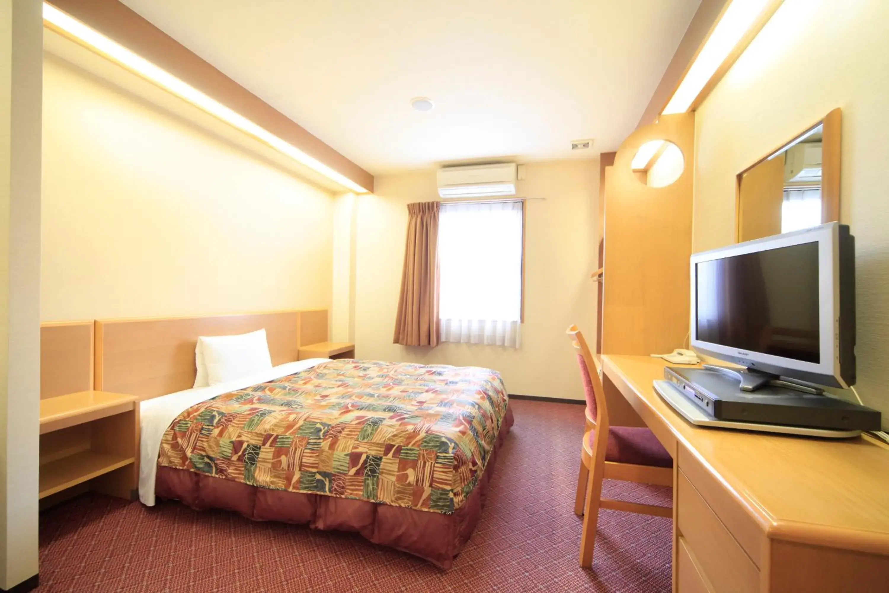 Photo of the whole room, TV/Entertainment Center in Vessel Hotel Kurashiki