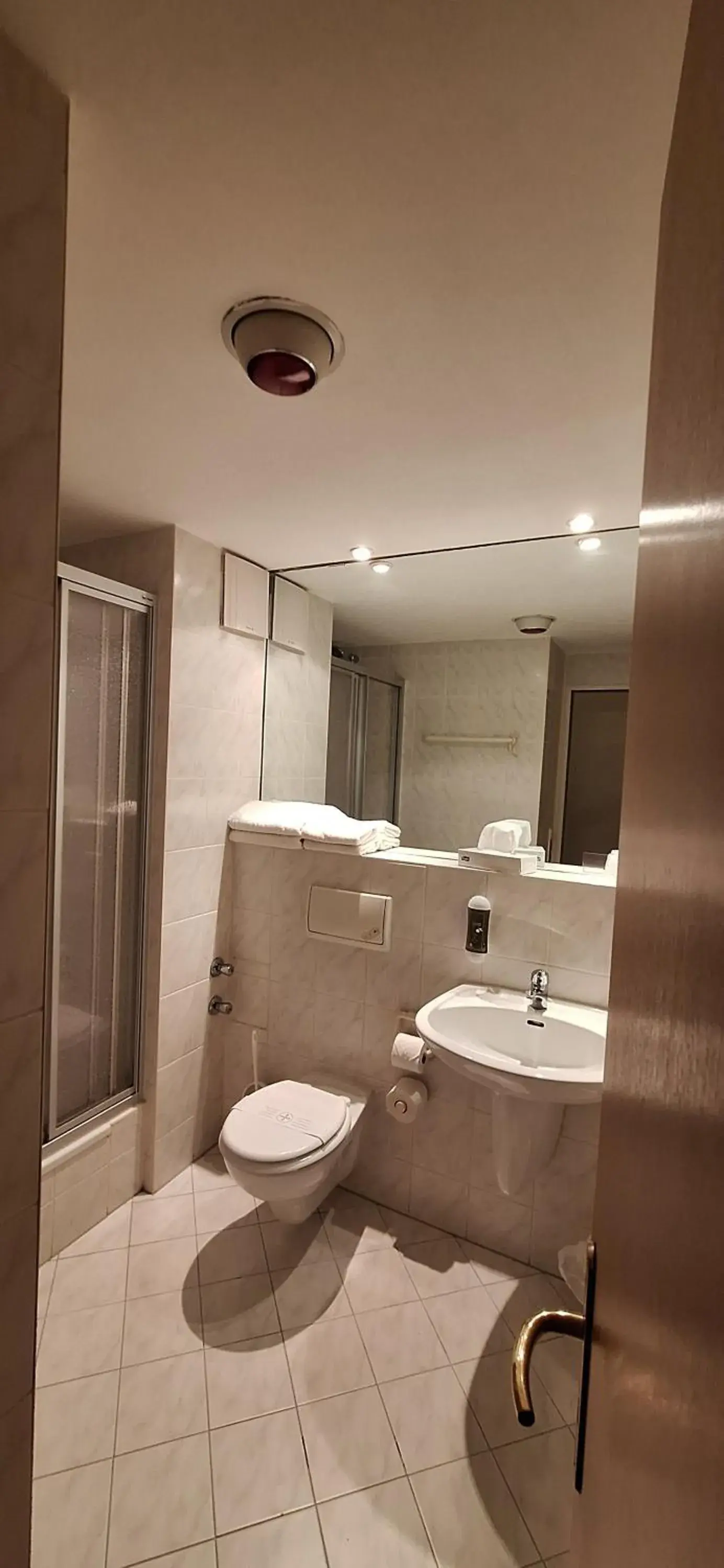 Toilet, Bathroom in Solitaire Hotel