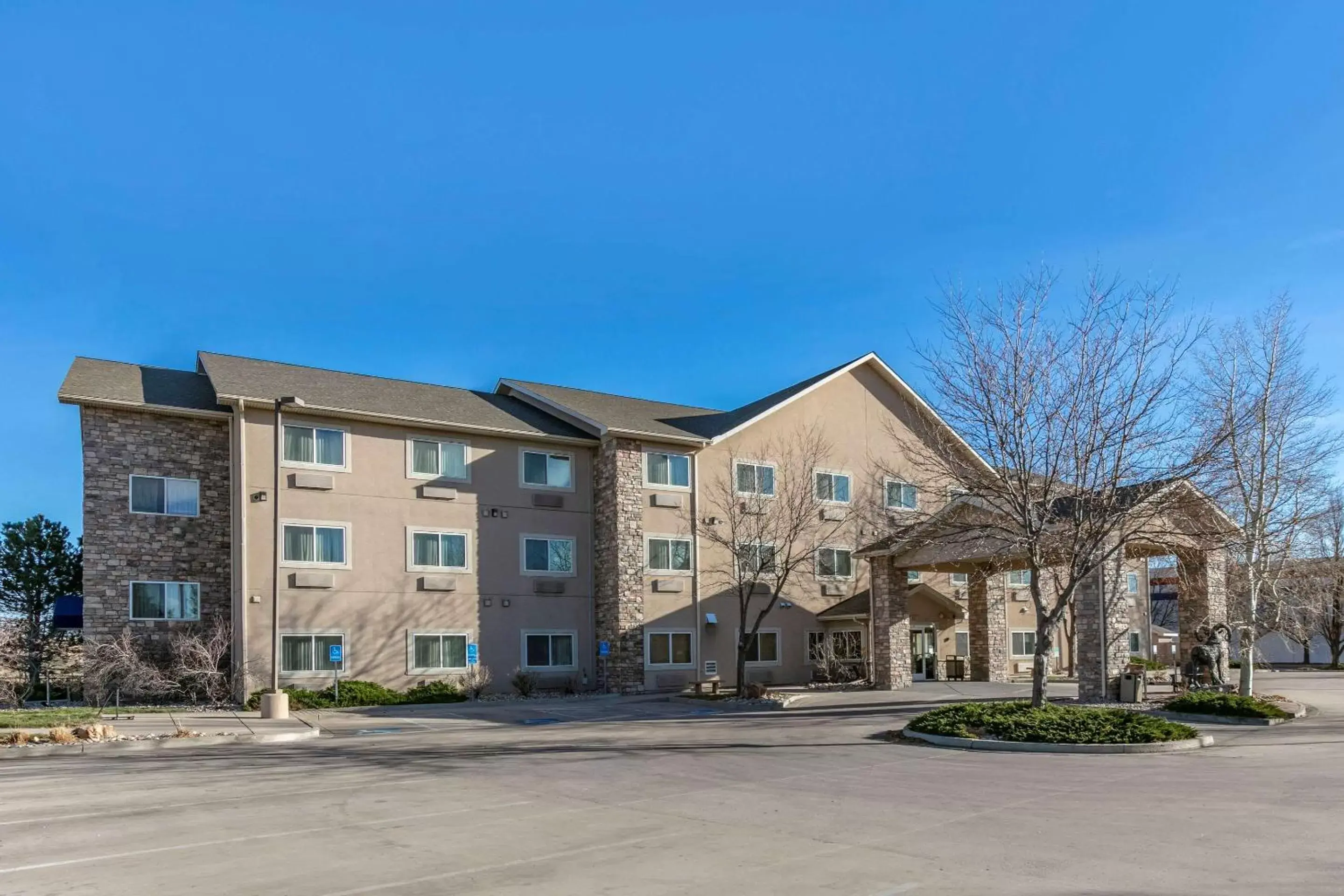 Property Building in Comfort Inn Fort Collins North