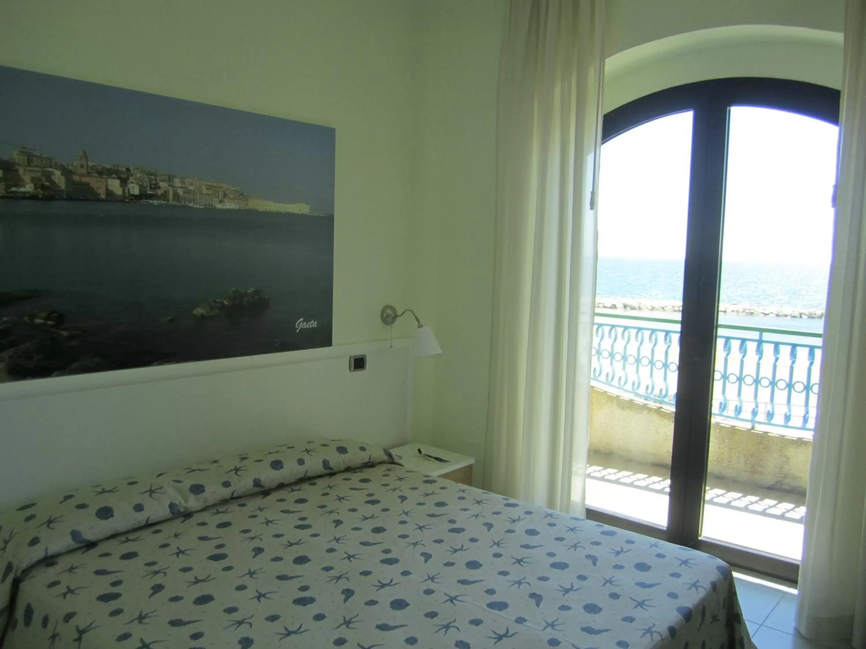 Bedroom, Bed in Hotel Tirreno Formia