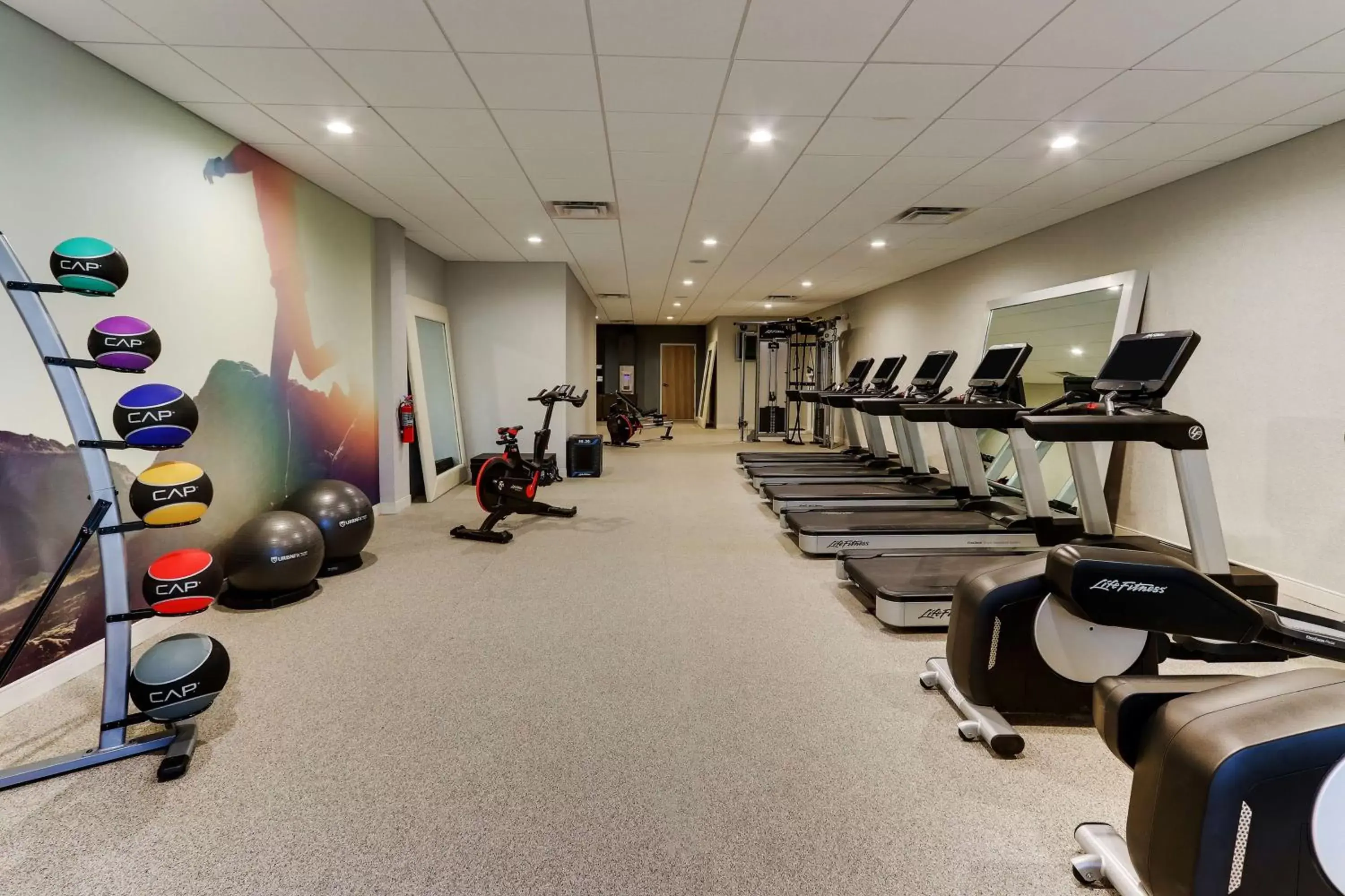 Fitness centre/facilities in The Chattanoogan Hotel, Curio Collection By Hilton Fitness centre/facilities in The Chattanoogan Hotel, Curio Collection By Hilton