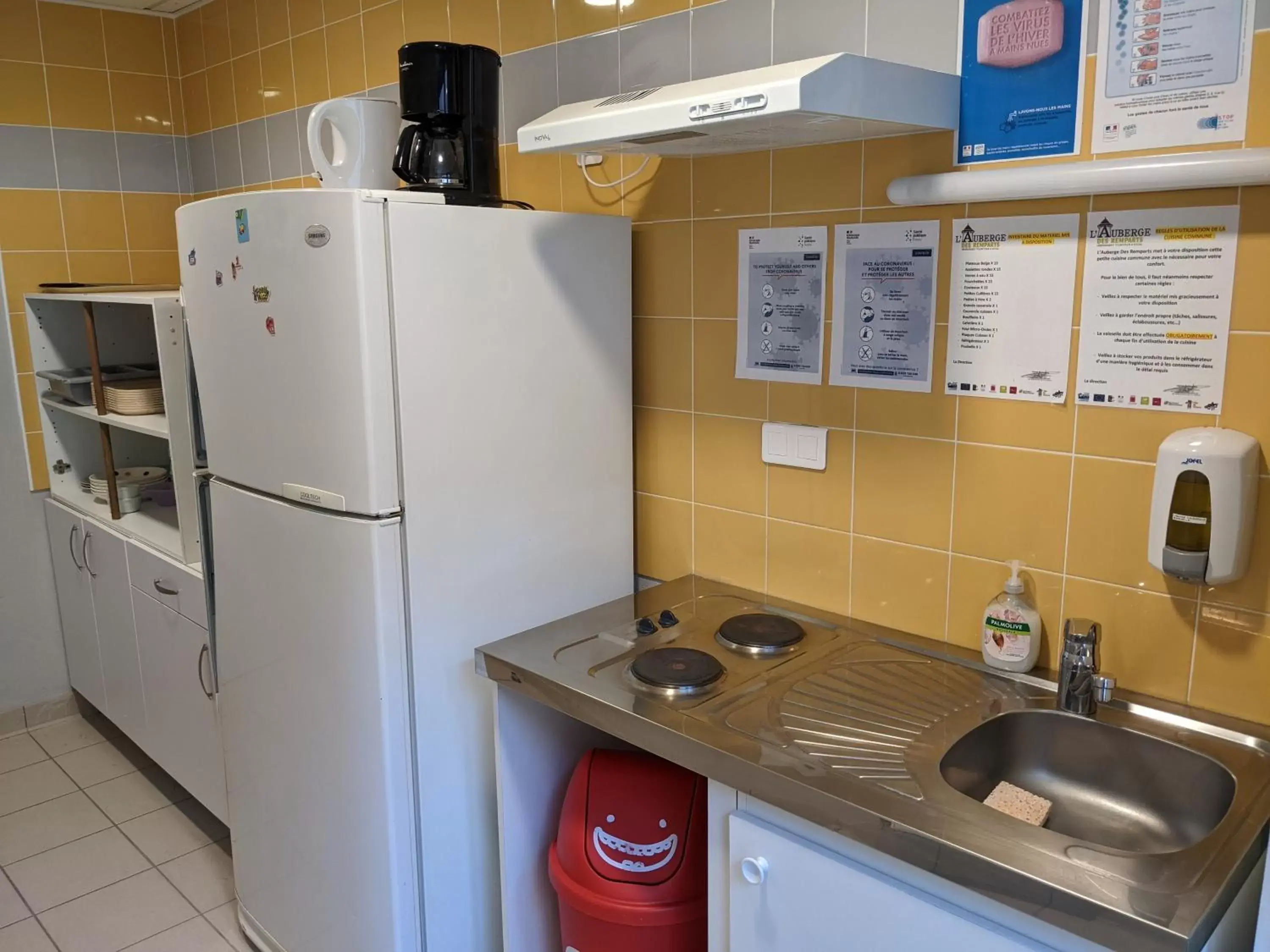 Kitchen/Kitchenette in Auberge des Remparts