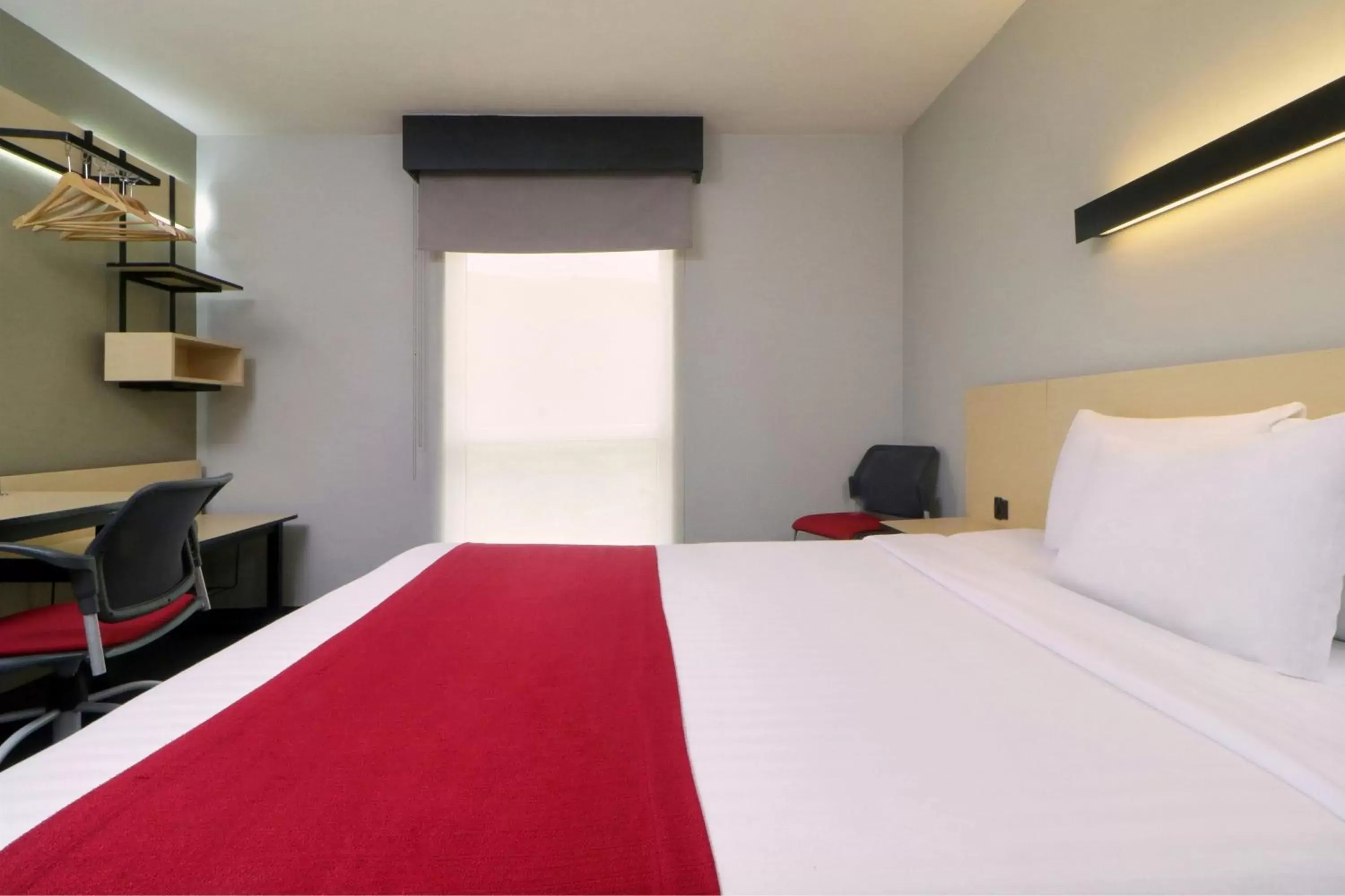 Photo of the whole room, Bed in City Express by Marriott Tijuana Insurgentes