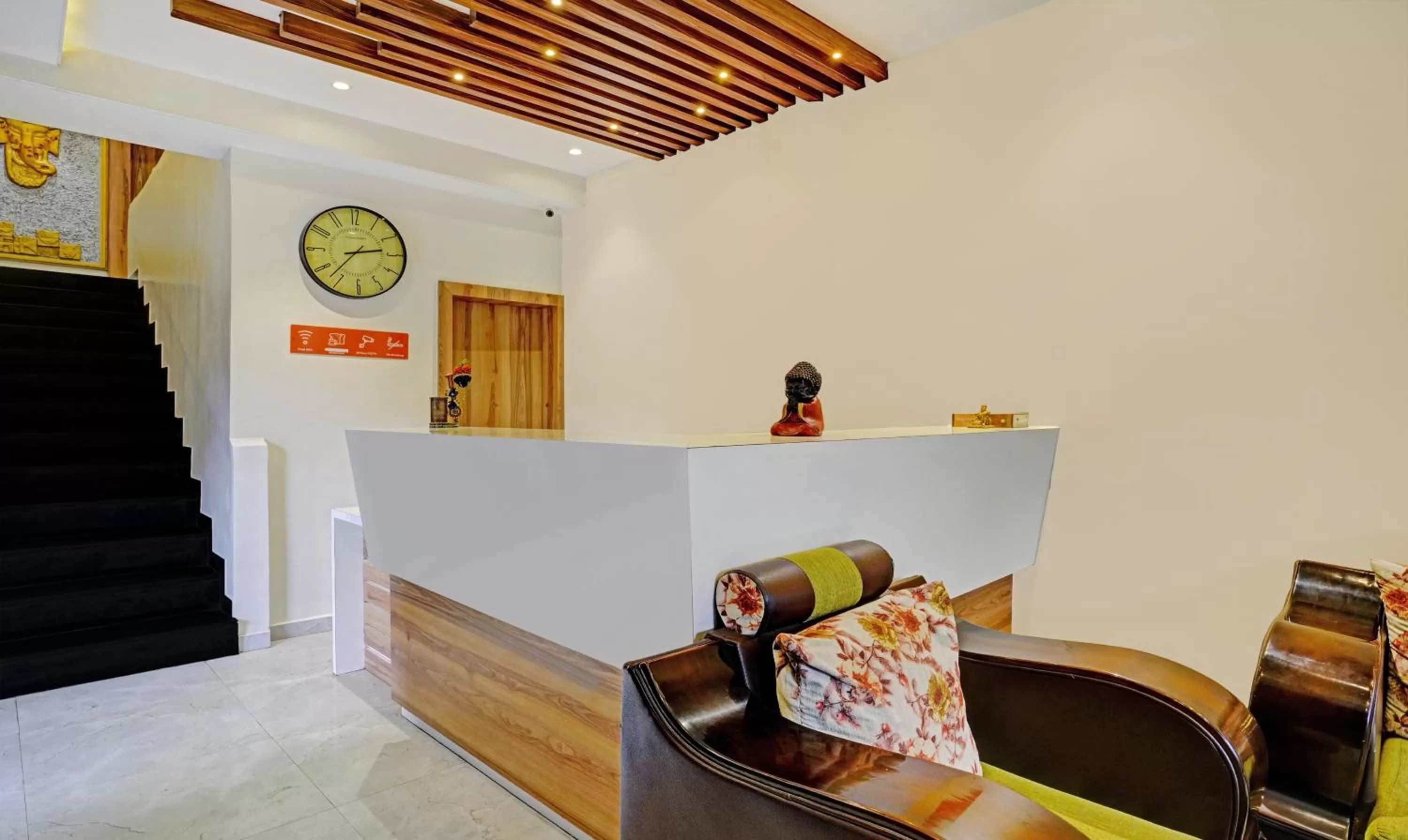 Lobby or reception in Itsy By Treebo - Radhika Ex