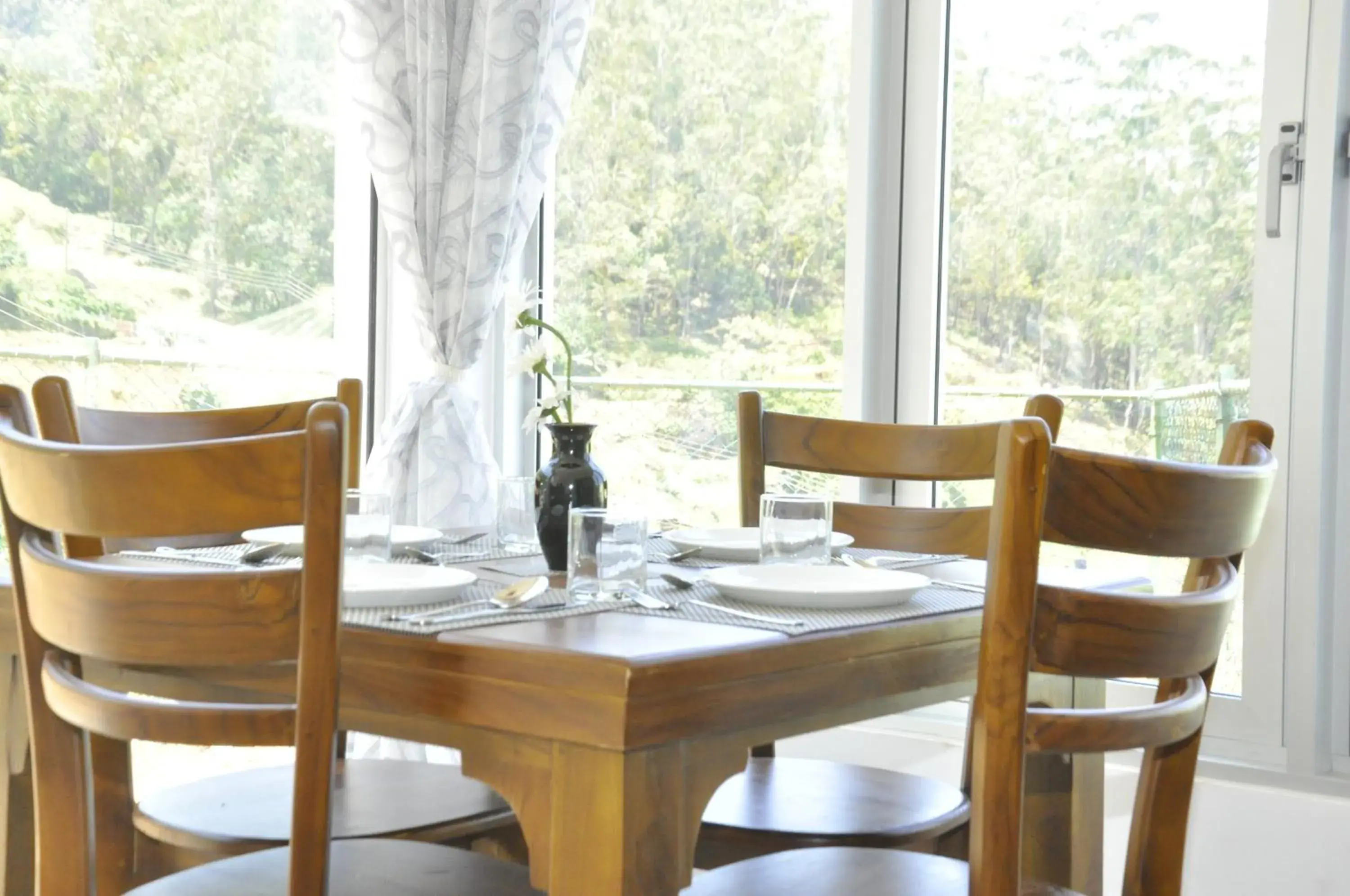 Restaurant/places to eat in Forest View Lodge Restaurant/places to eat in Forest View Lodge