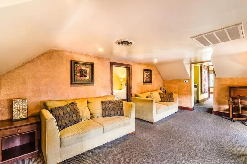 Living room in Hershey Farm Resort