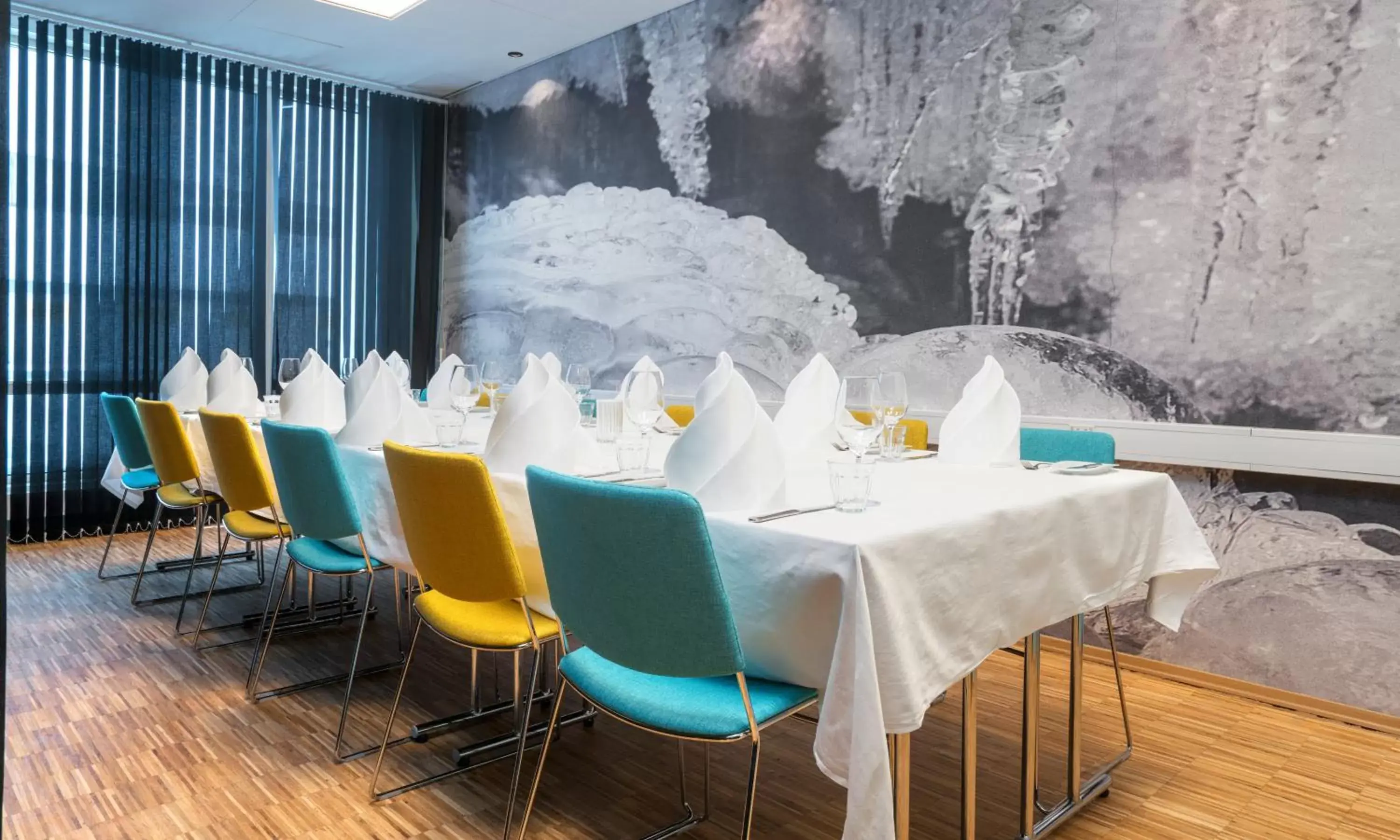 Meeting/conference room, Restaurant/Places to Eat in Thon Hotel Kirkenes