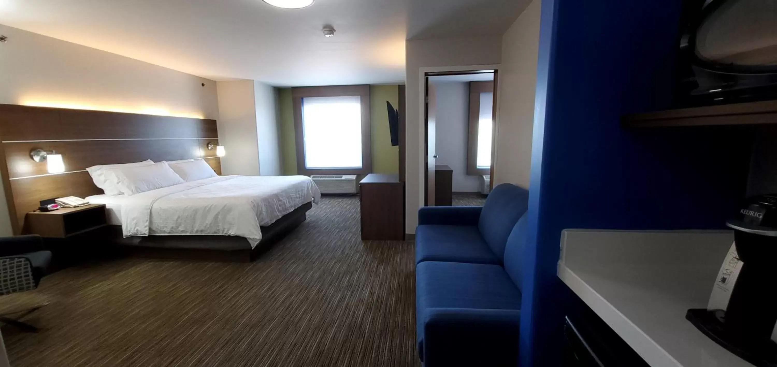 Photo of the whole room in Holiday Inn Express & Suites-Regina-South, an IHG Hotel