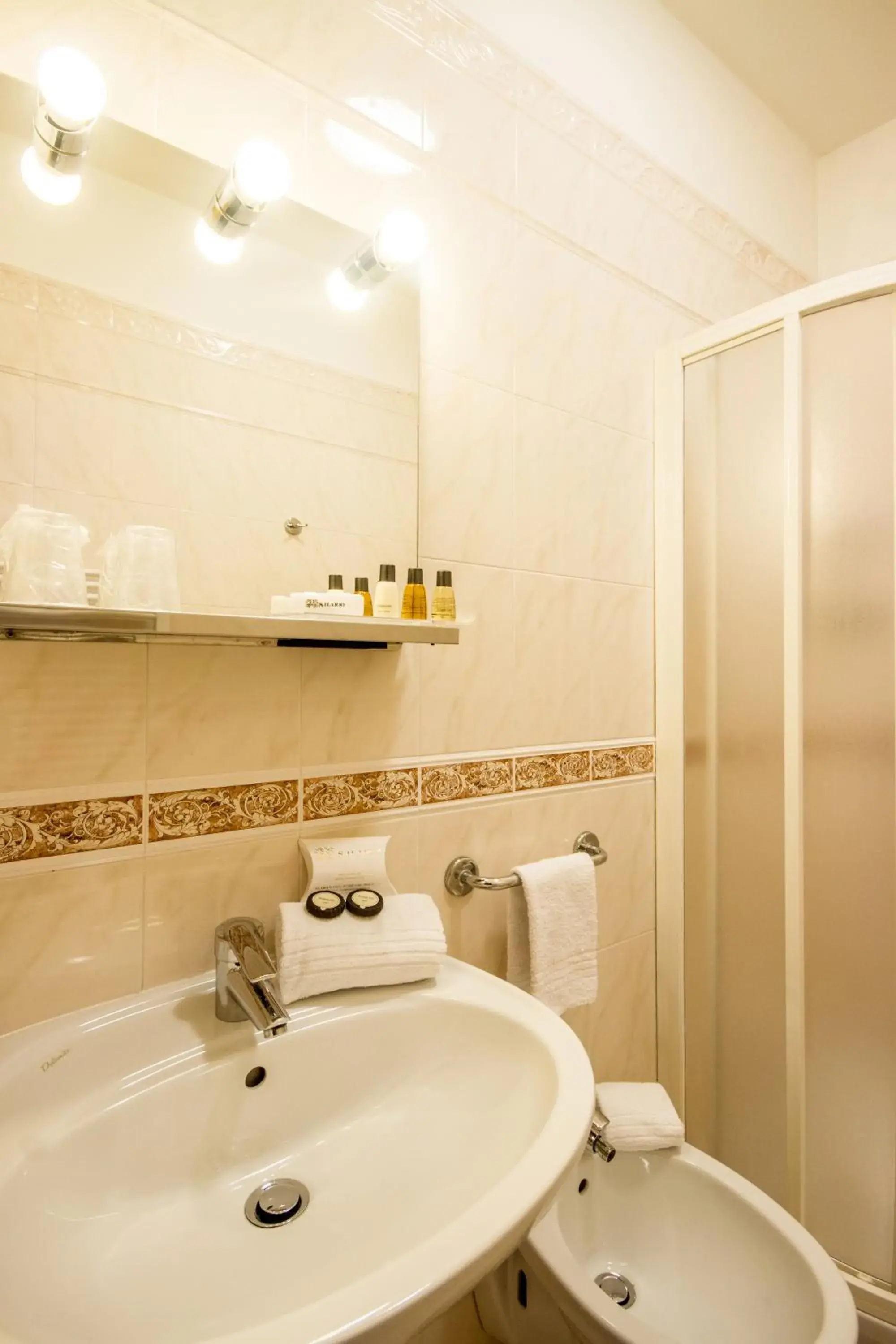 Bathroom in Hotel Sant'Ilario