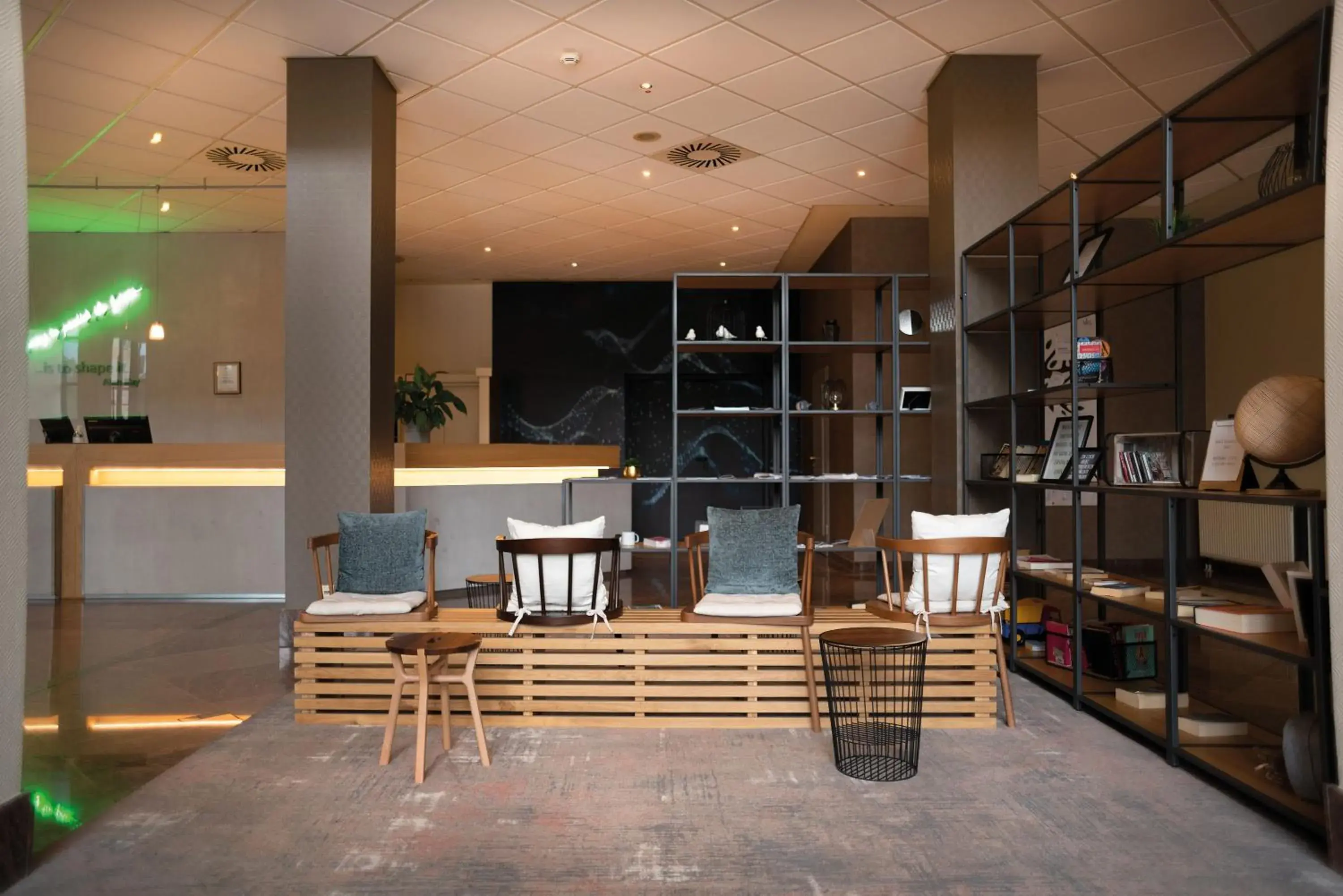 Lobby or reception in Seminaris Hotel Nürnberg Lobby or reception in Seminaris Hotel Nürnberg