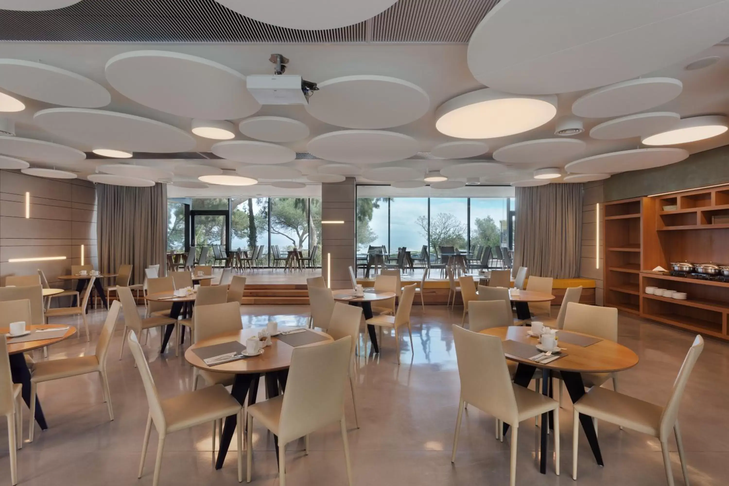 Food, Restaurant/Places to Eat in Haifa Bay View Hotel By AFI Hotels