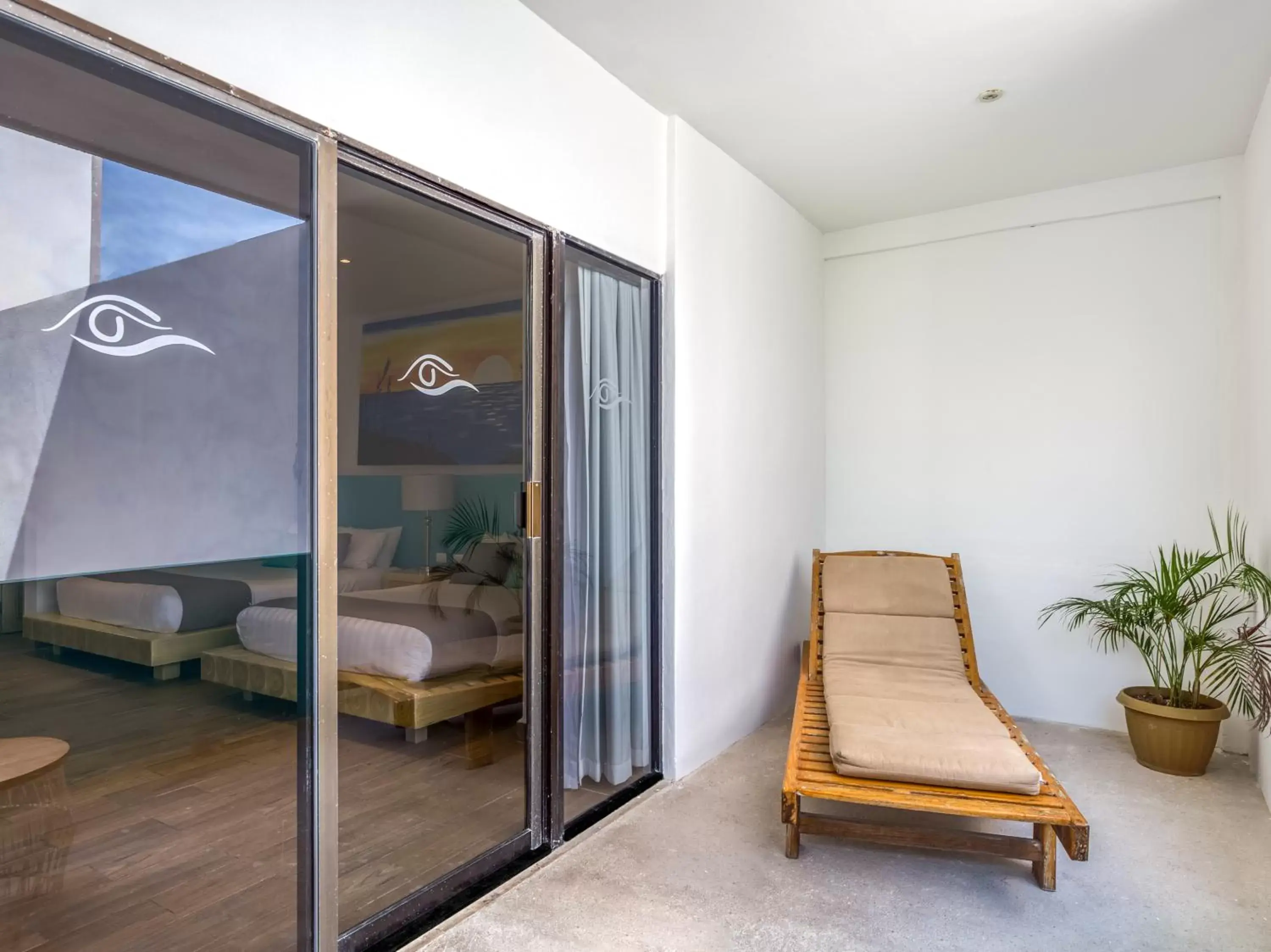 Balcony/Terrace, Seating Area in Hotel Ojo De Agua