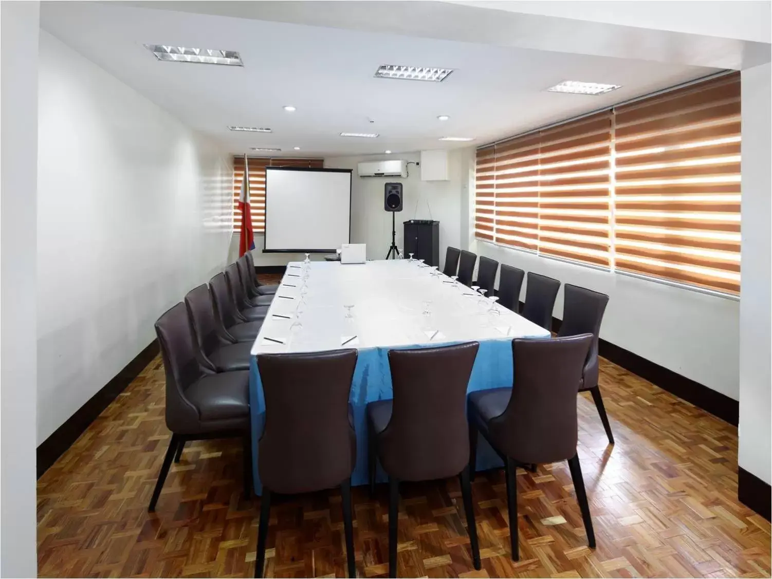 Meeting/conference room in Manila Lotus Hotel