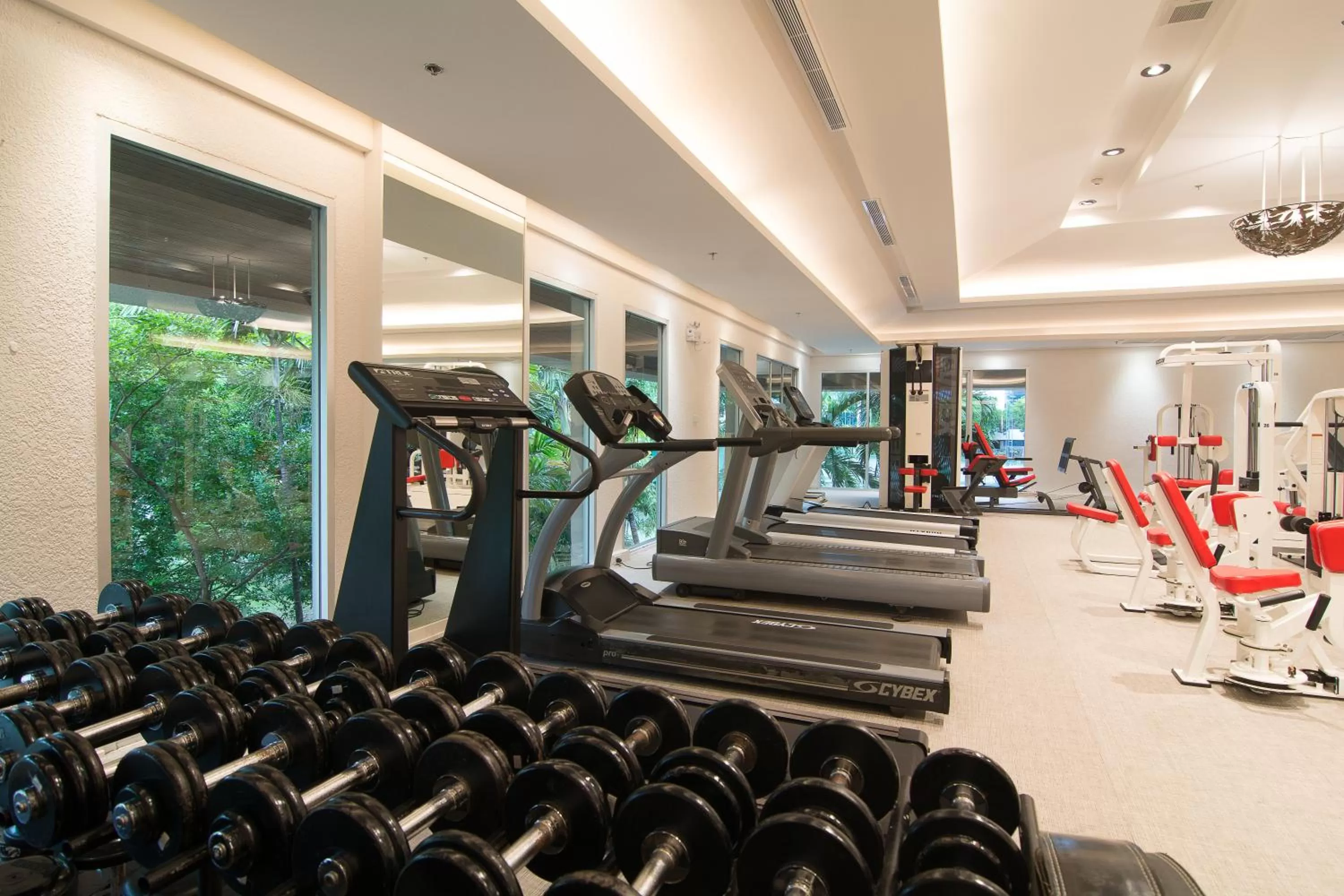 Fitness centre/facilities in Rama Gardens Hotel Bangkok