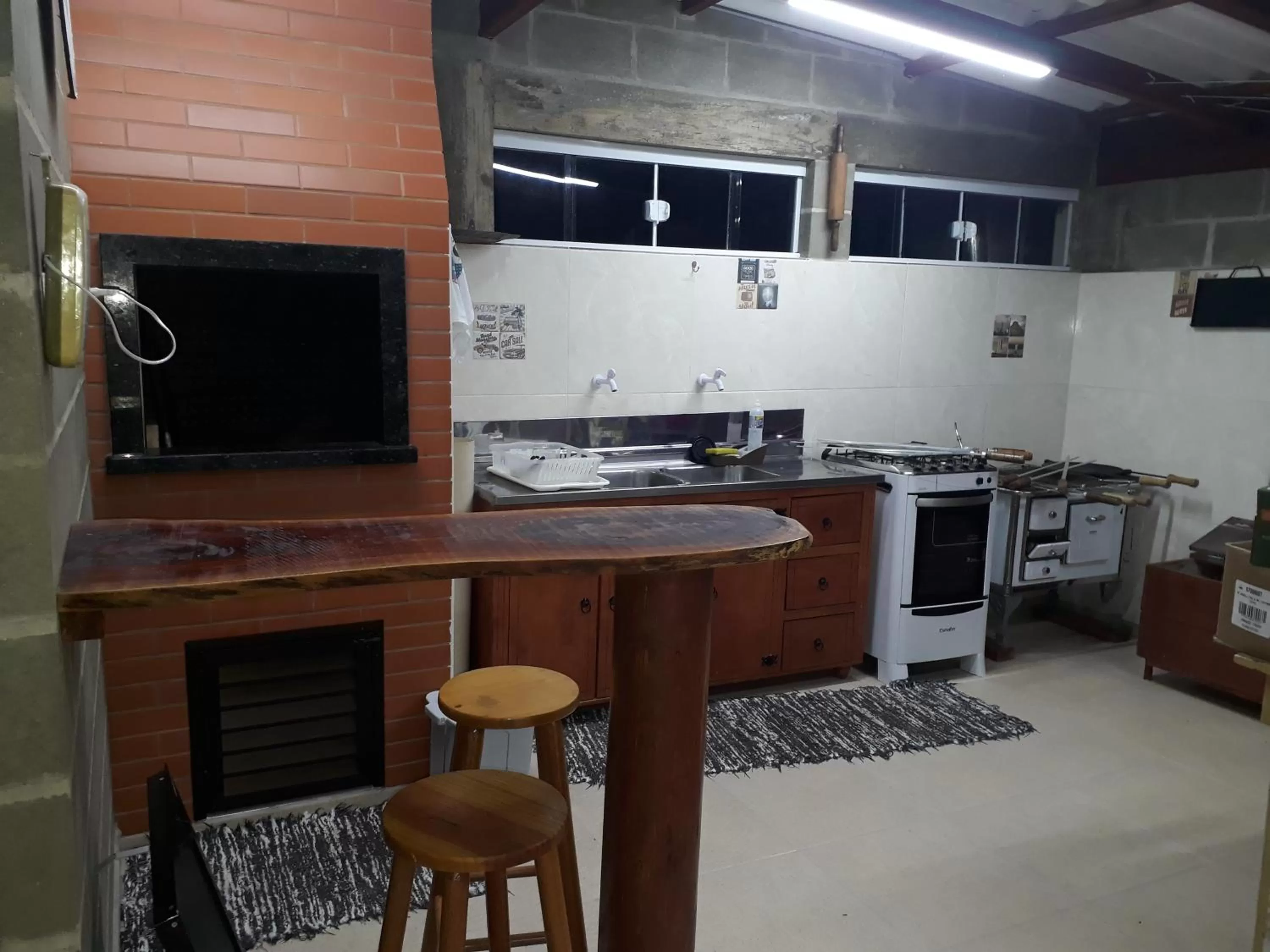 PENHAFLAT, STUDIO COMPLÉTO, C GARAGEM , A 700 m do parque e 120 m da praia