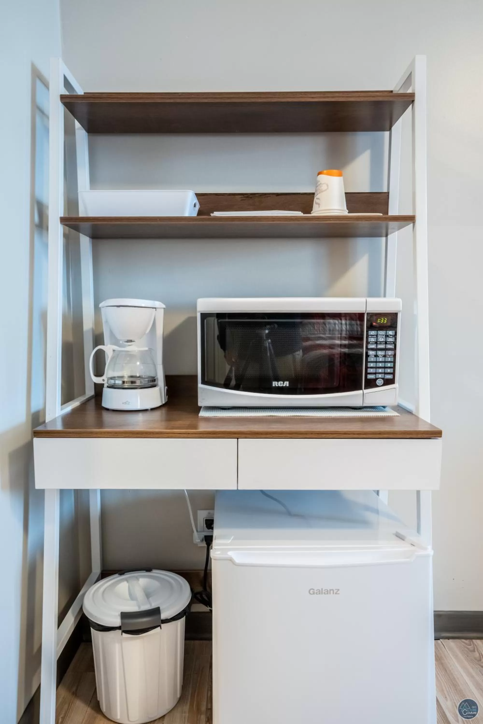minibar, Kitchen/Kitchenette in Auberge Éva