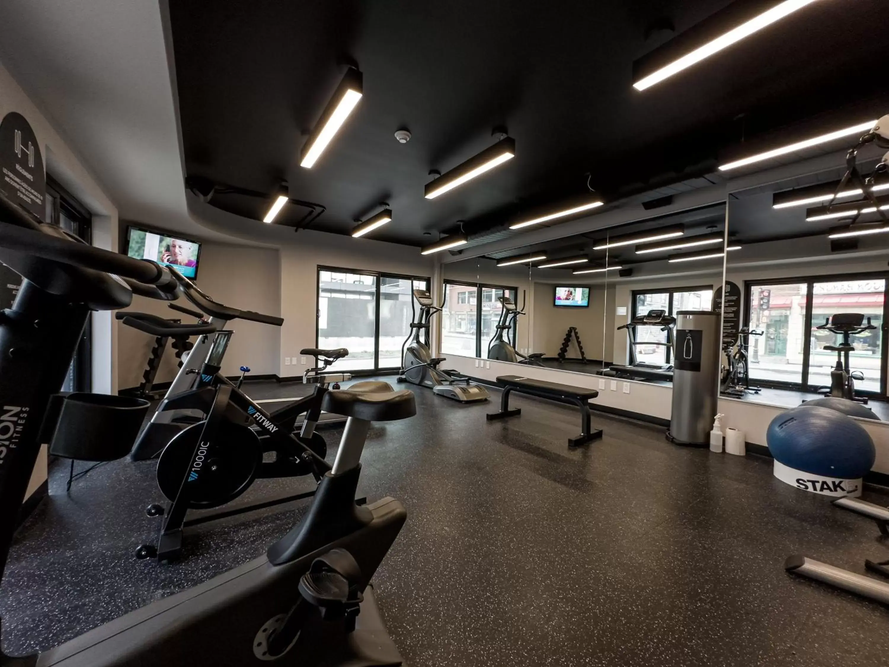 Fitness centre/facilities, Fitness Center/Facilities in Hôtel Québec Best Western PLUS Centre-Ville - City Center