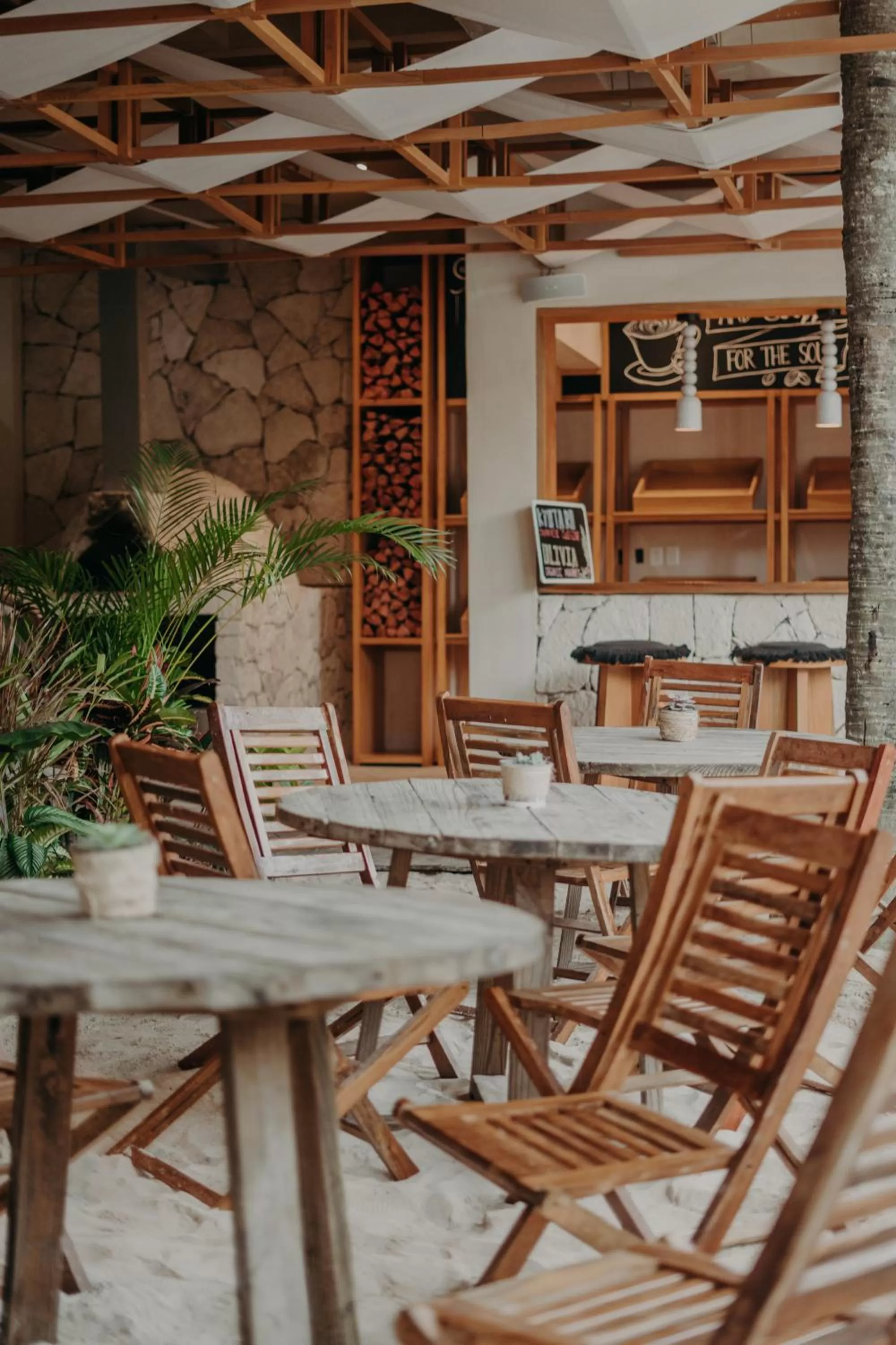 Restaurant/Places to Eat in Hotelito Azul