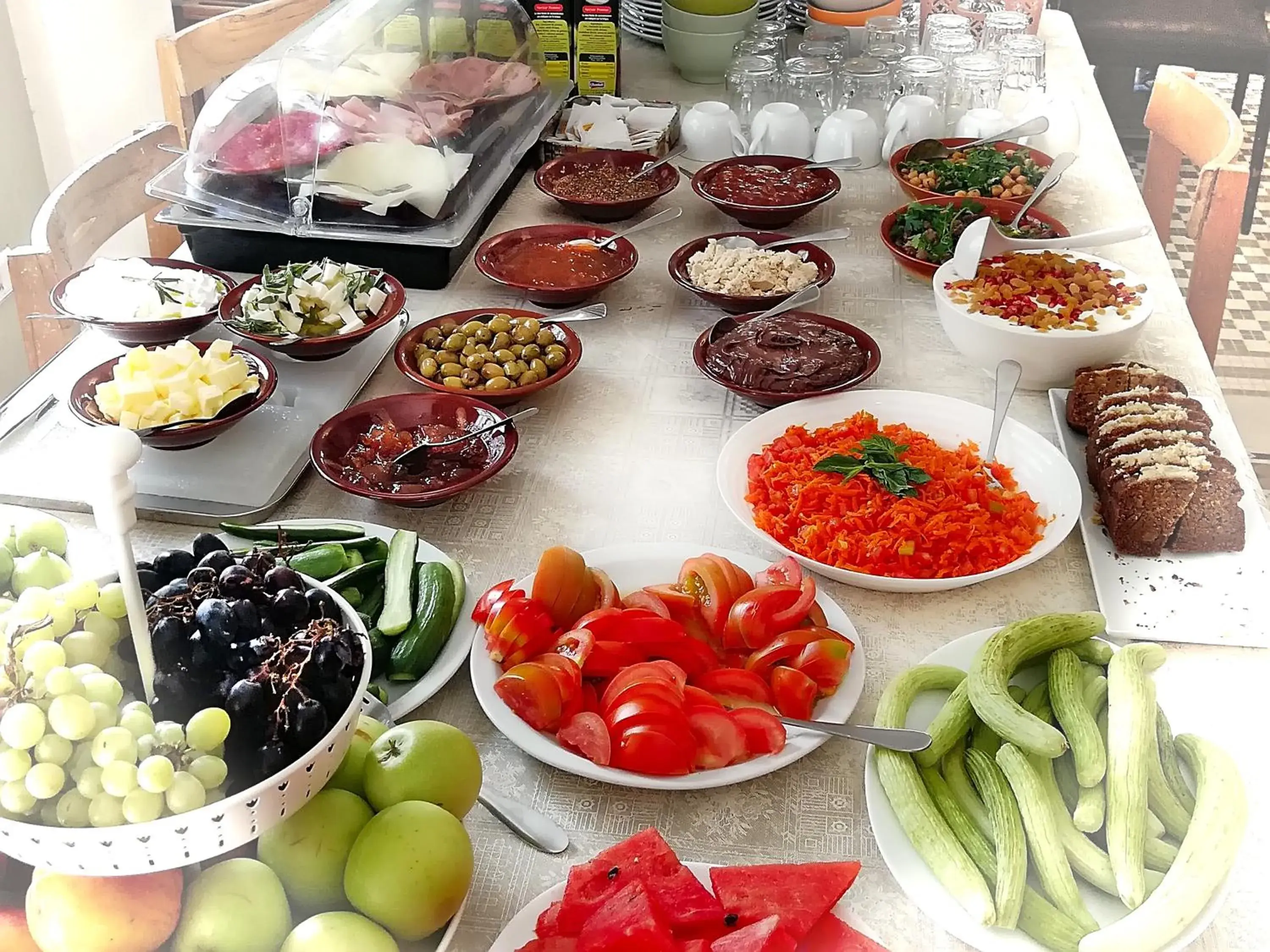 Breakfast in The Grand Meshmosh Hotel Breakfast in The Grand Meshmosh Hotel
