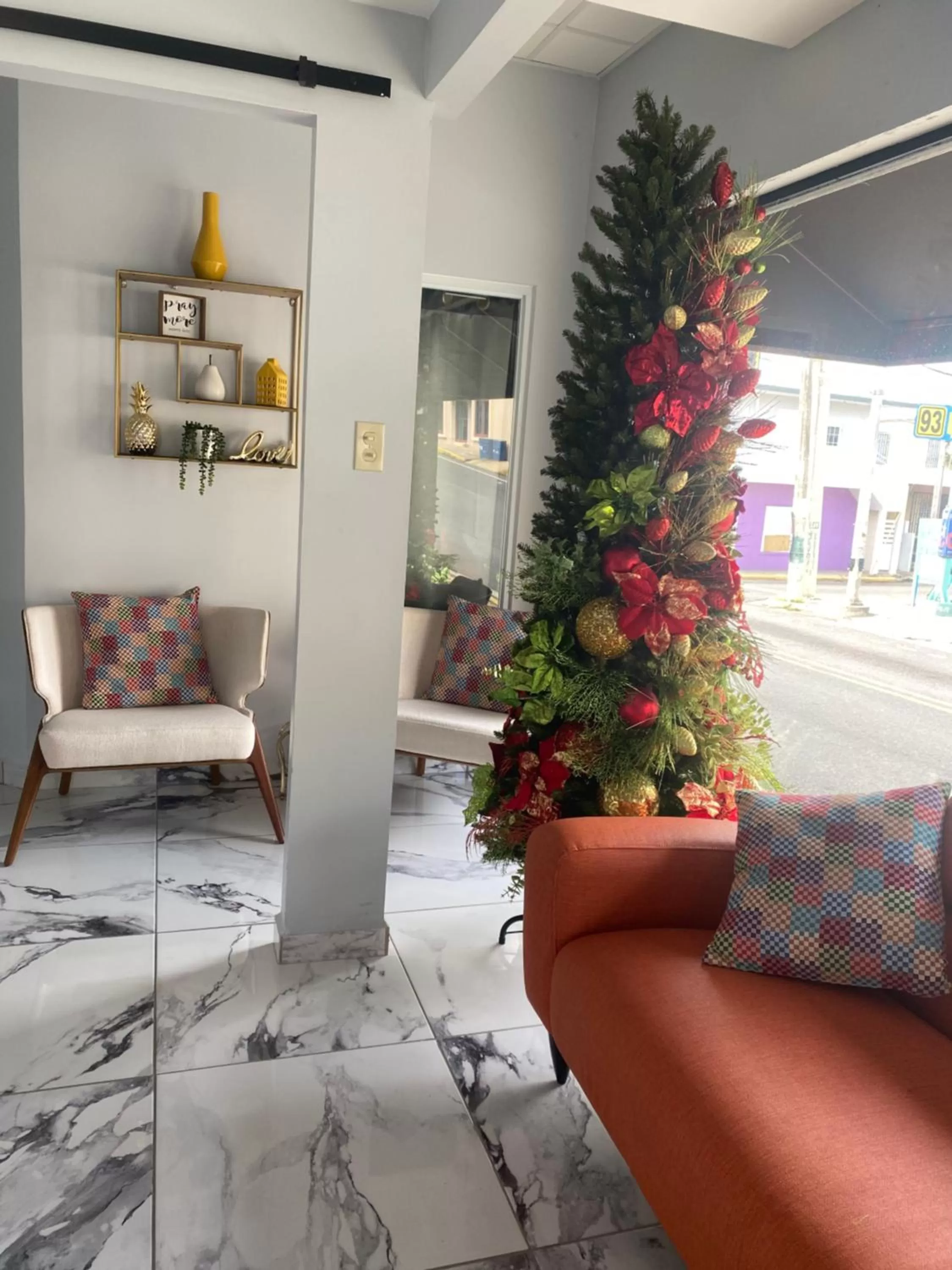 Living room in Itza-Bella Suites