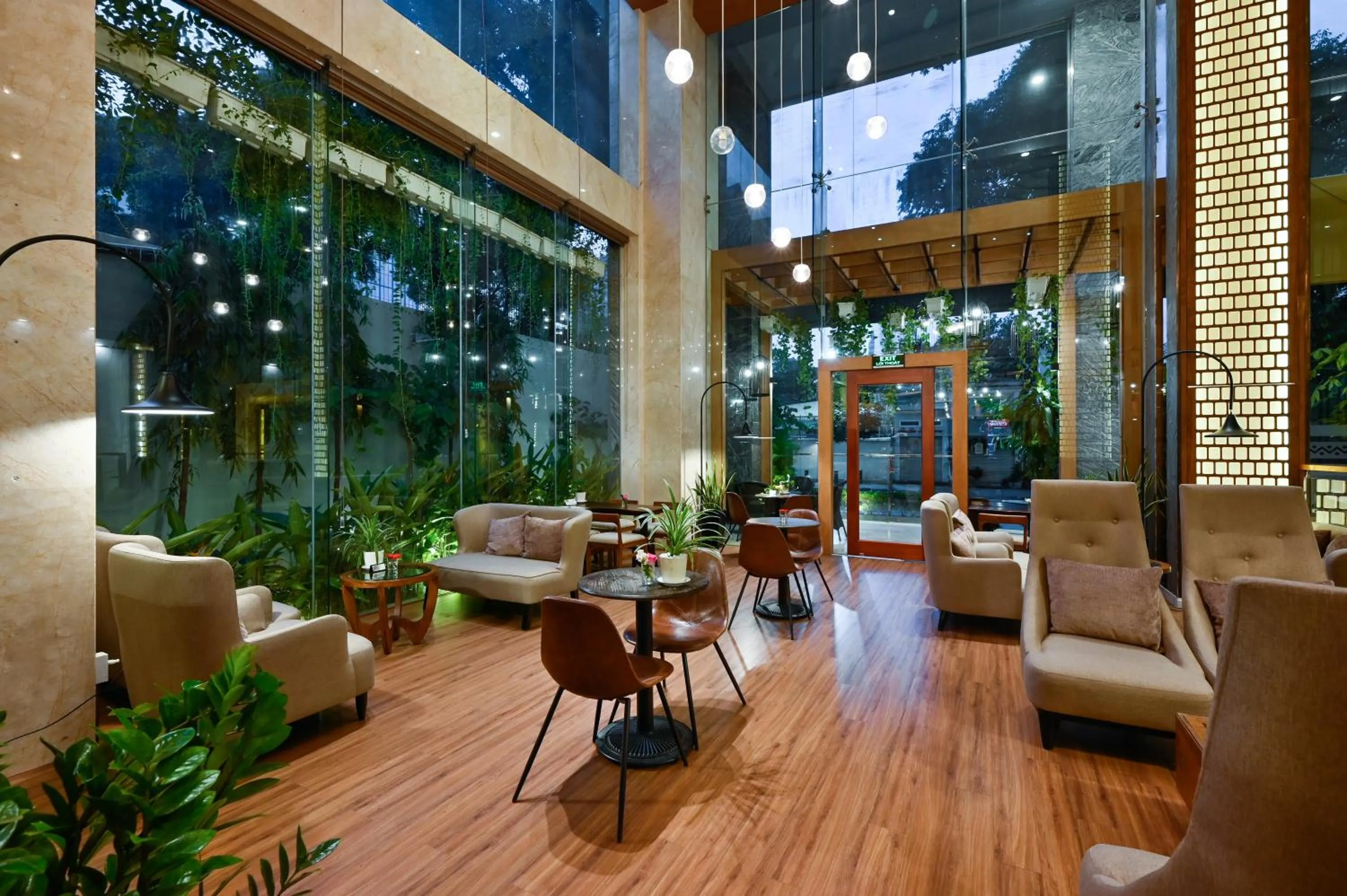 Restaurant/places to eat in Muong Thanh Grand Saigon Centre Hotel