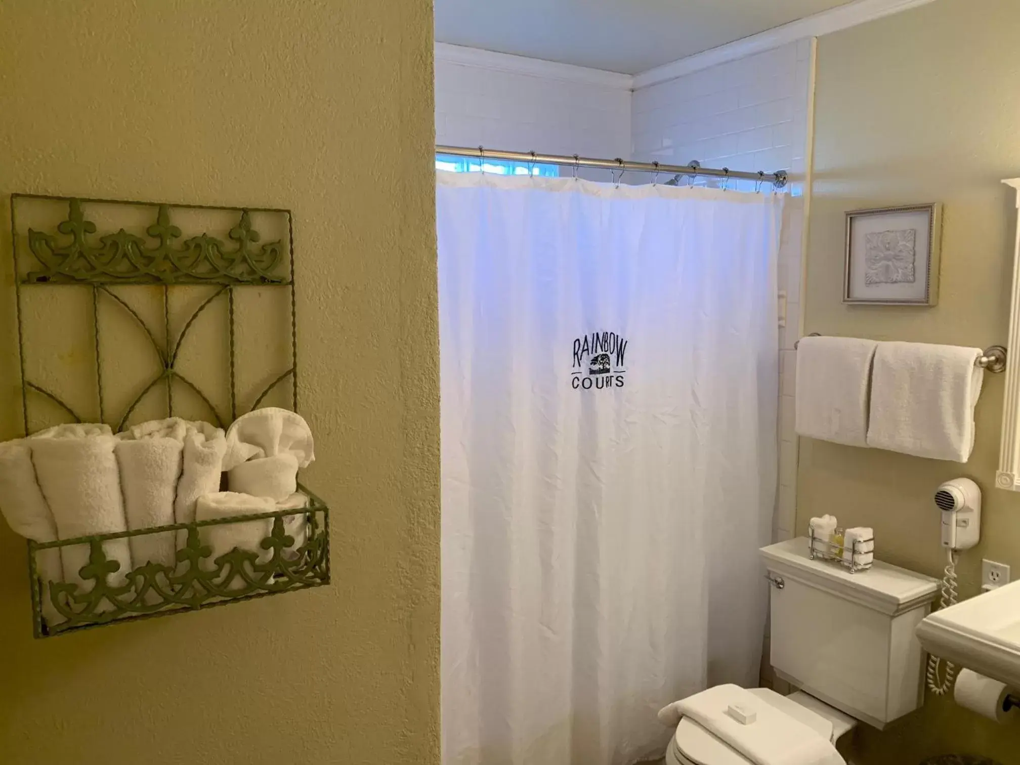 Rainbow Courts Rainbow Courts