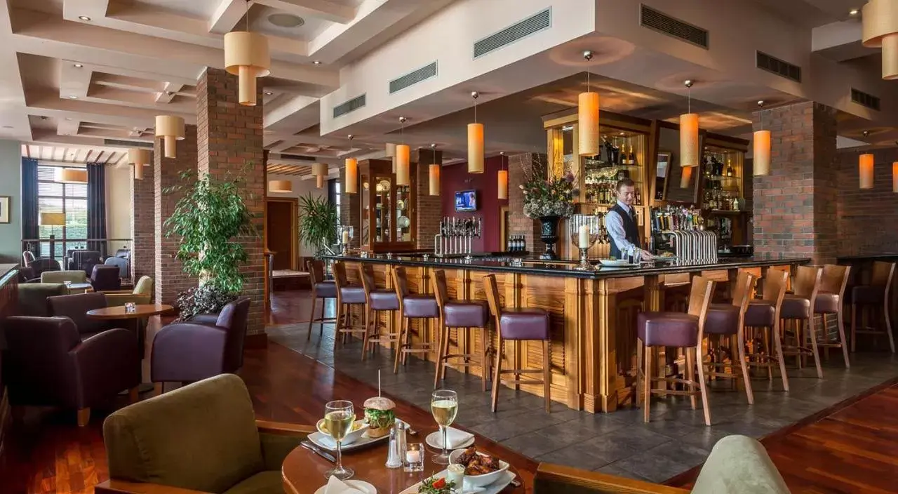 Staff, Lounge/Bar in Mullingar Park Hotel