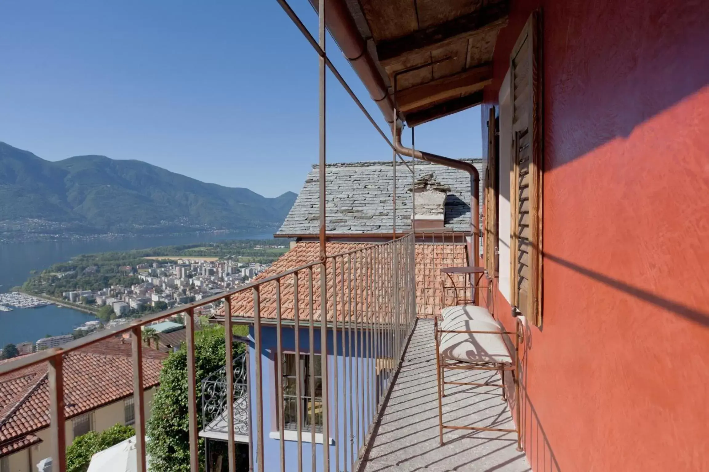 Property building, Balcony/Terrace in Case di Sotto, House & Breakfast