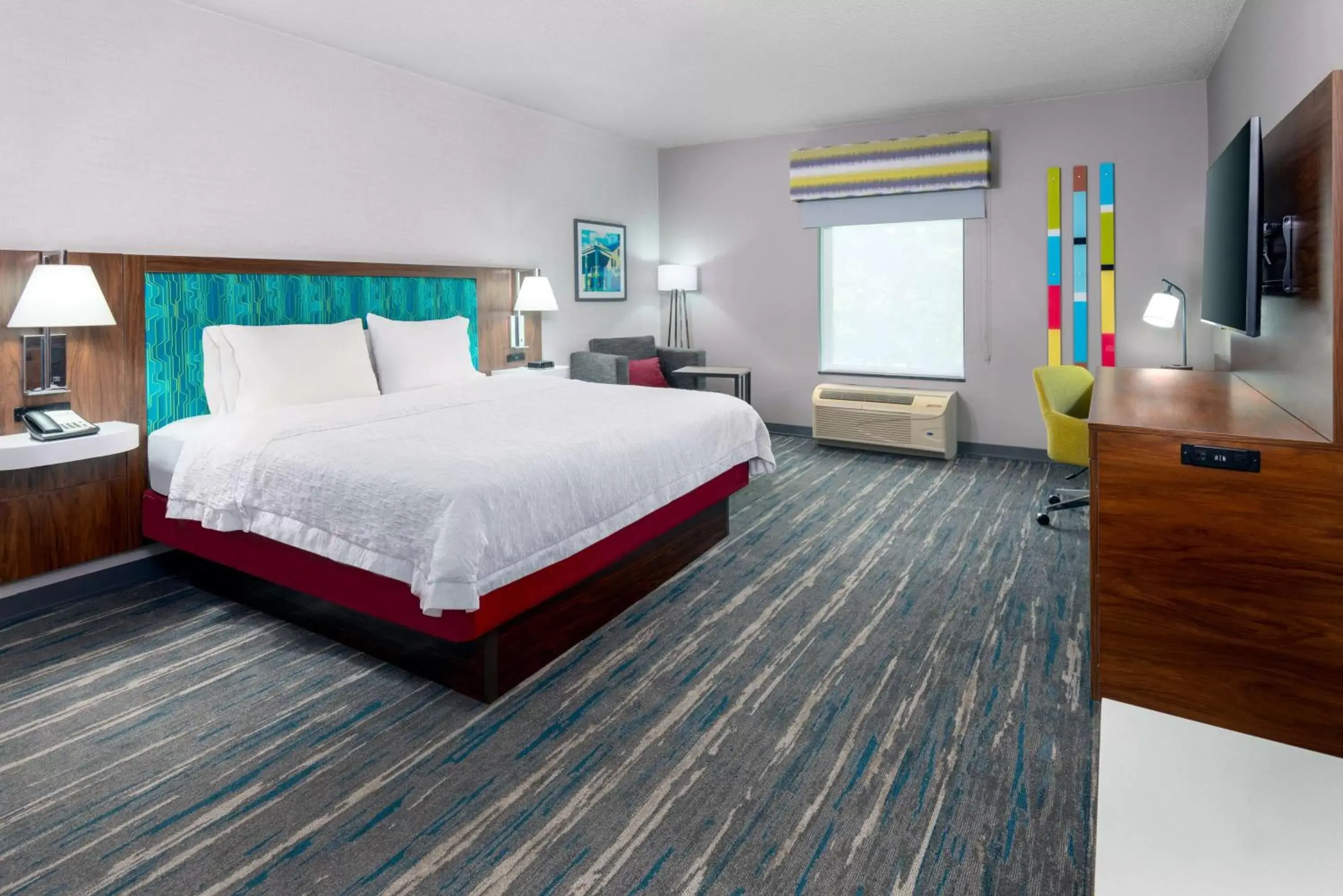 Bedroom, Bed in Hampton Inn and Suites Hartford/Farmington